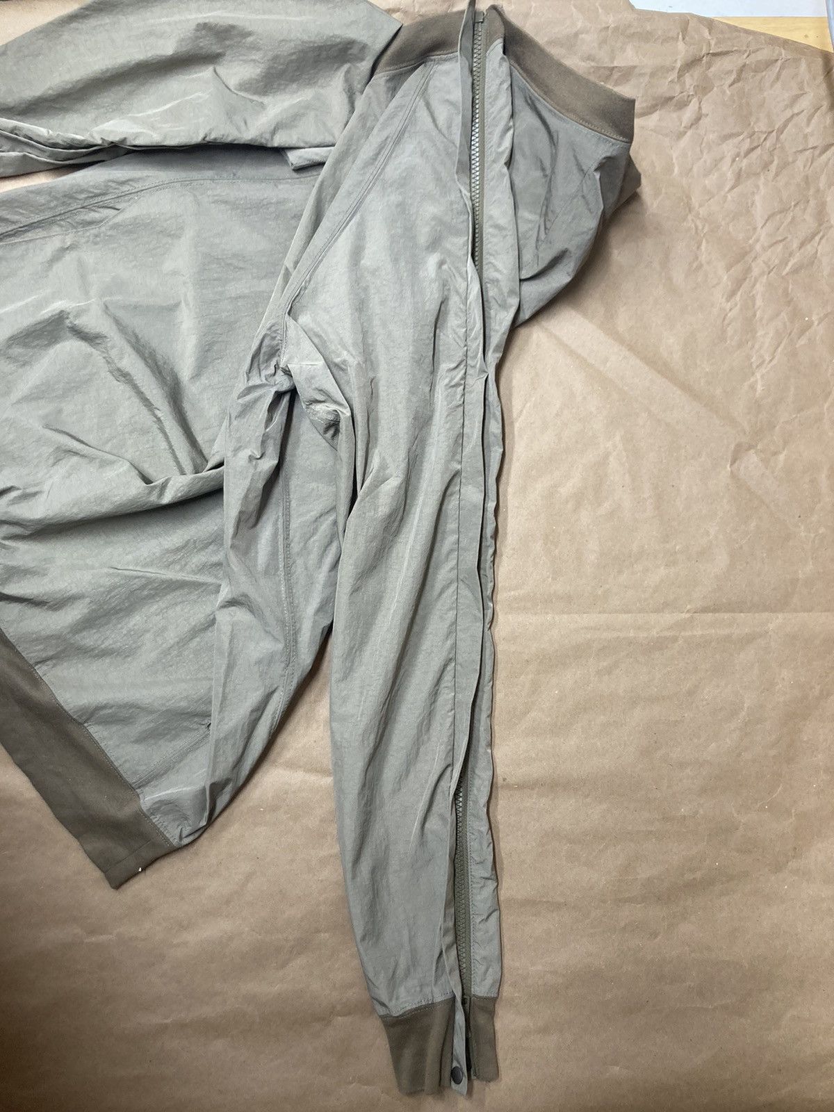 meanswhile Meanswhile escape zip popper salt shrink nylon shirt Size US S / EU 44-46 / 1 - 3 Thumbnail