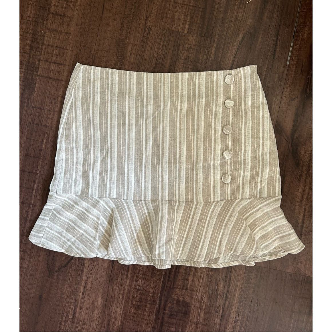 Raw State ALTAR'D STATE White Tan Stripe Ruffle Button Mini Skirt, Siz Size 34" / US 12 / IT 48 - 1 Thumbnail