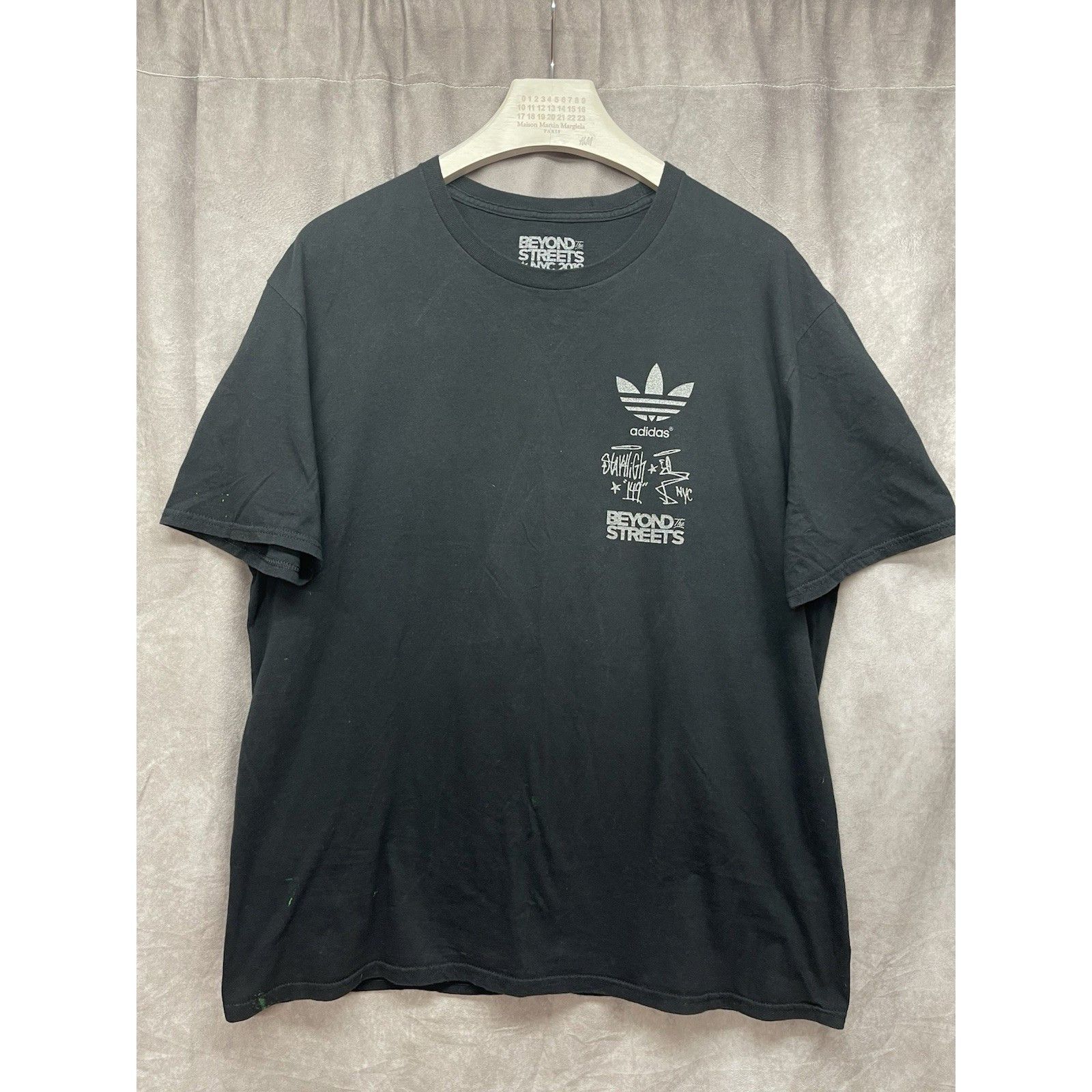 Adidas Adidas Beyond The Streets NYC 2019 T-Shirt XL Black Graffiti Size US XL / EU 56 / 4 - 2 Thumbnail
