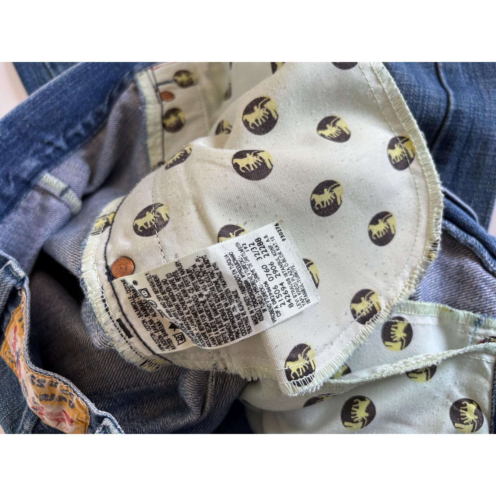 Levi's Vintage Levi's Red Tab Jeans W32 2000s Denim Horse Print Size US 32 / EU 48 - 10 Thumbnail