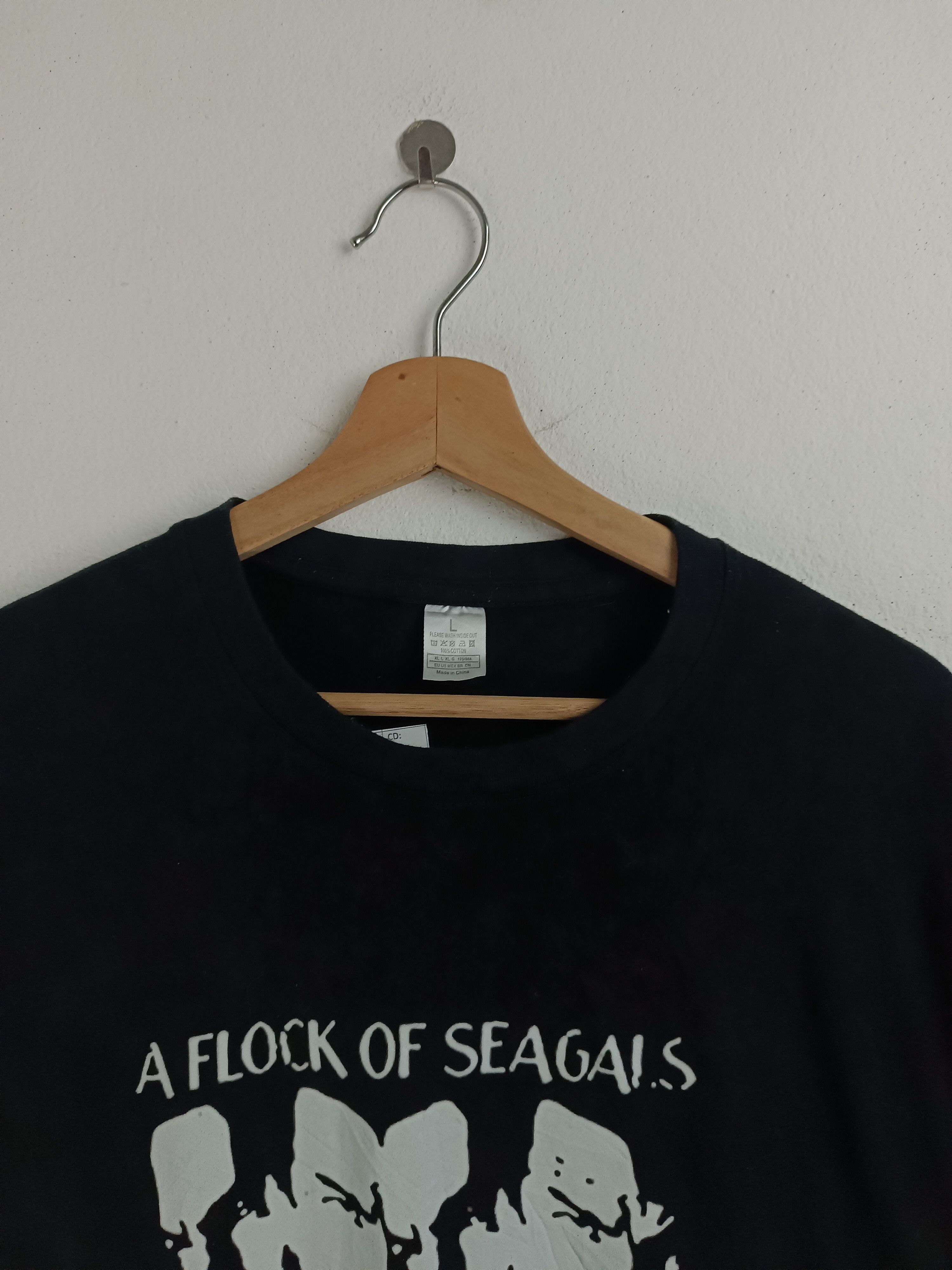Other VINTAGE A FLOCK OF SEAGALS FUNNY ADULT HUMOR T STEVEN SEAGAL Size US L / EU 52-54 / 3 - 9 Thumbnail