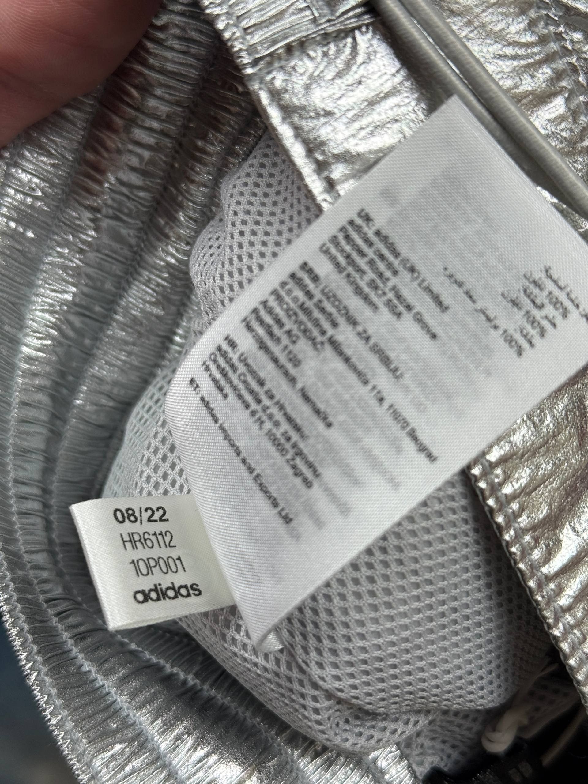 Adidas × Ivy Park Adidas x Ivy Park Beyonce Silver Shorts Size S Size 30" / US 8 / IT 44 - 8 Thumbnail