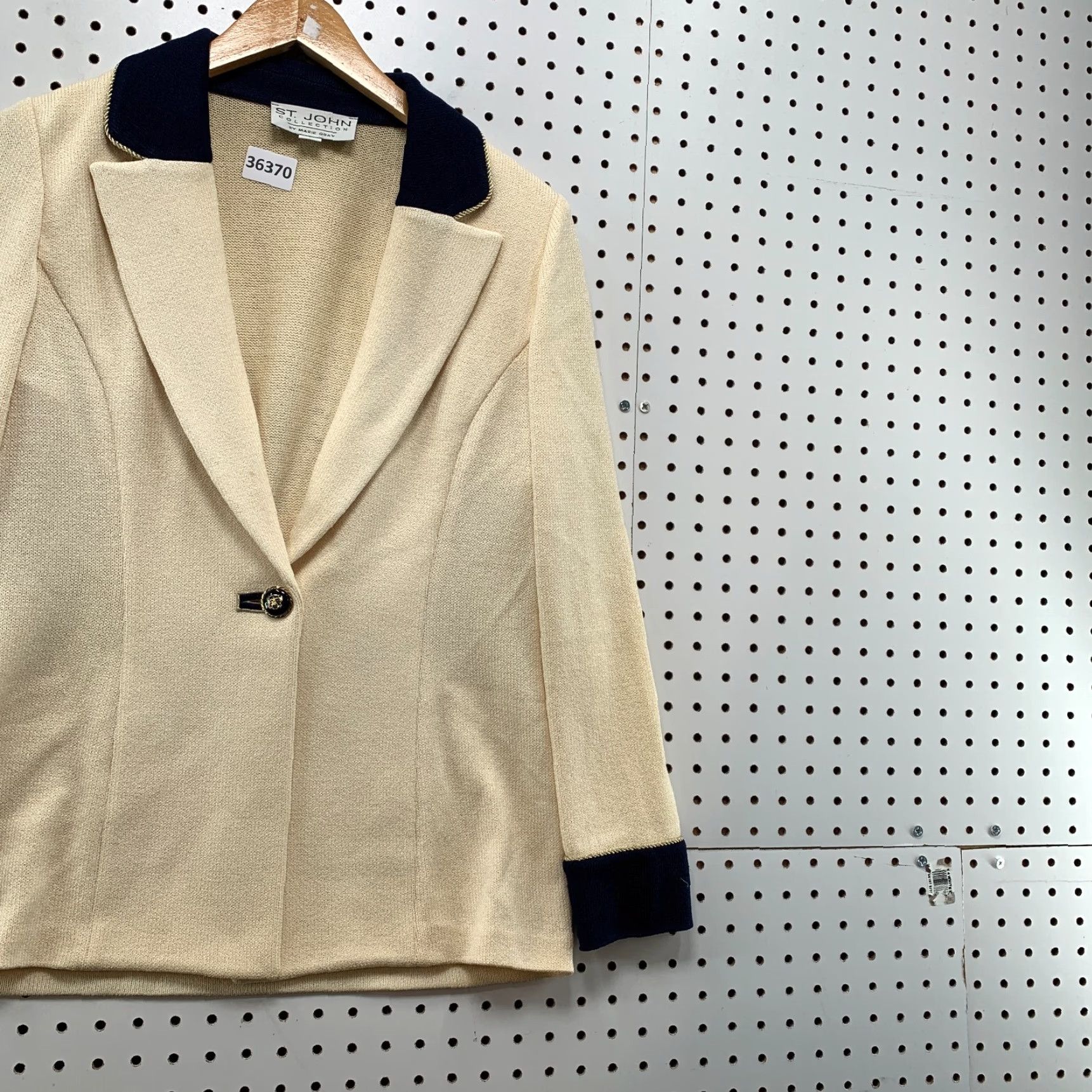 Vintage ST John Collection Marie Gray Knit Cardigan Blazer Womens Size 6 Beige Gray 90s Size M / US 6-8 / IT 42-44 - 4 Thumbnail