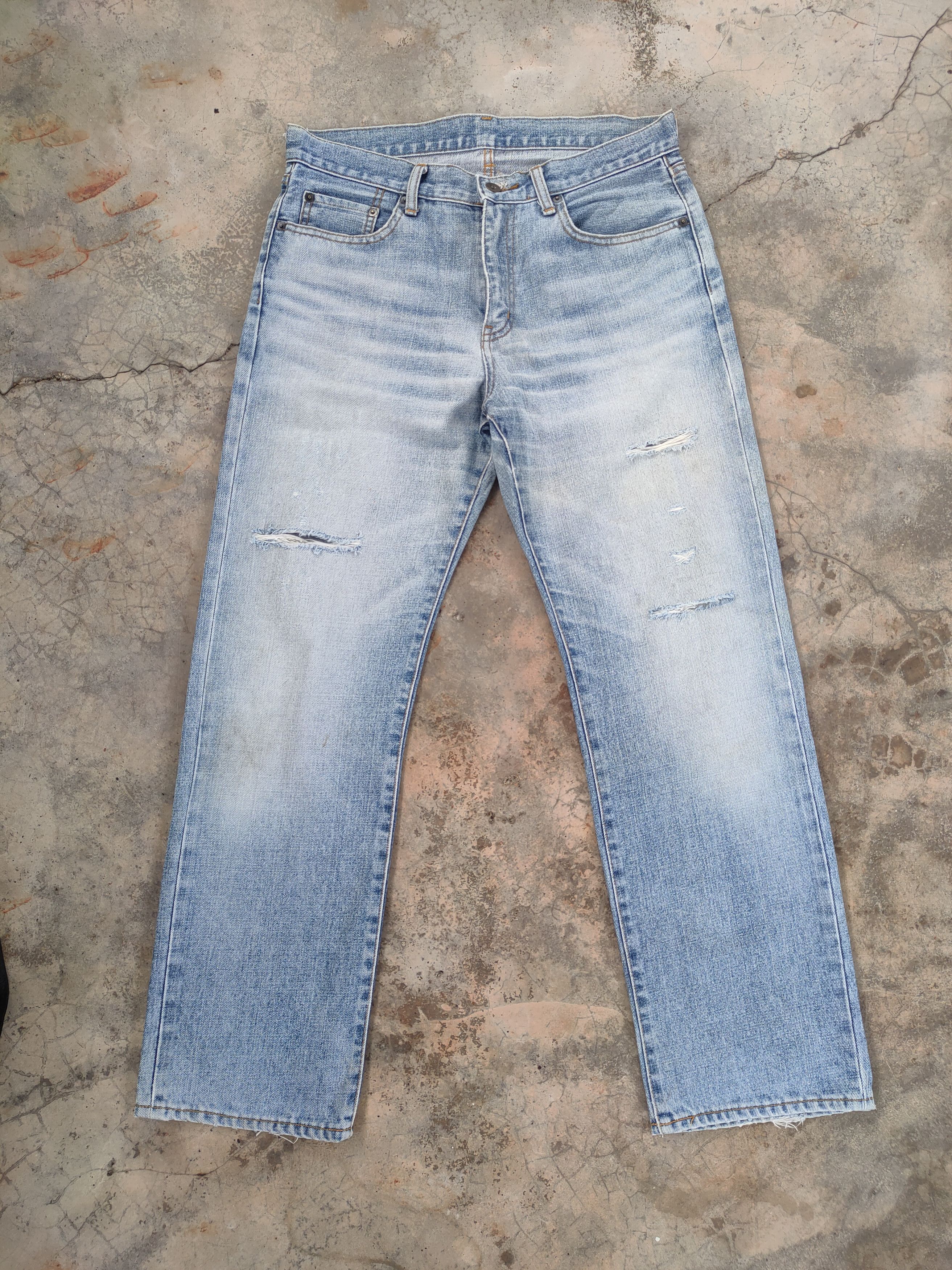 Japanese Brand VINTAGE JAPANESE DISTRESSED FADED JEANS PANTS Size US 32 / EU 48 - 1 Thumbnail