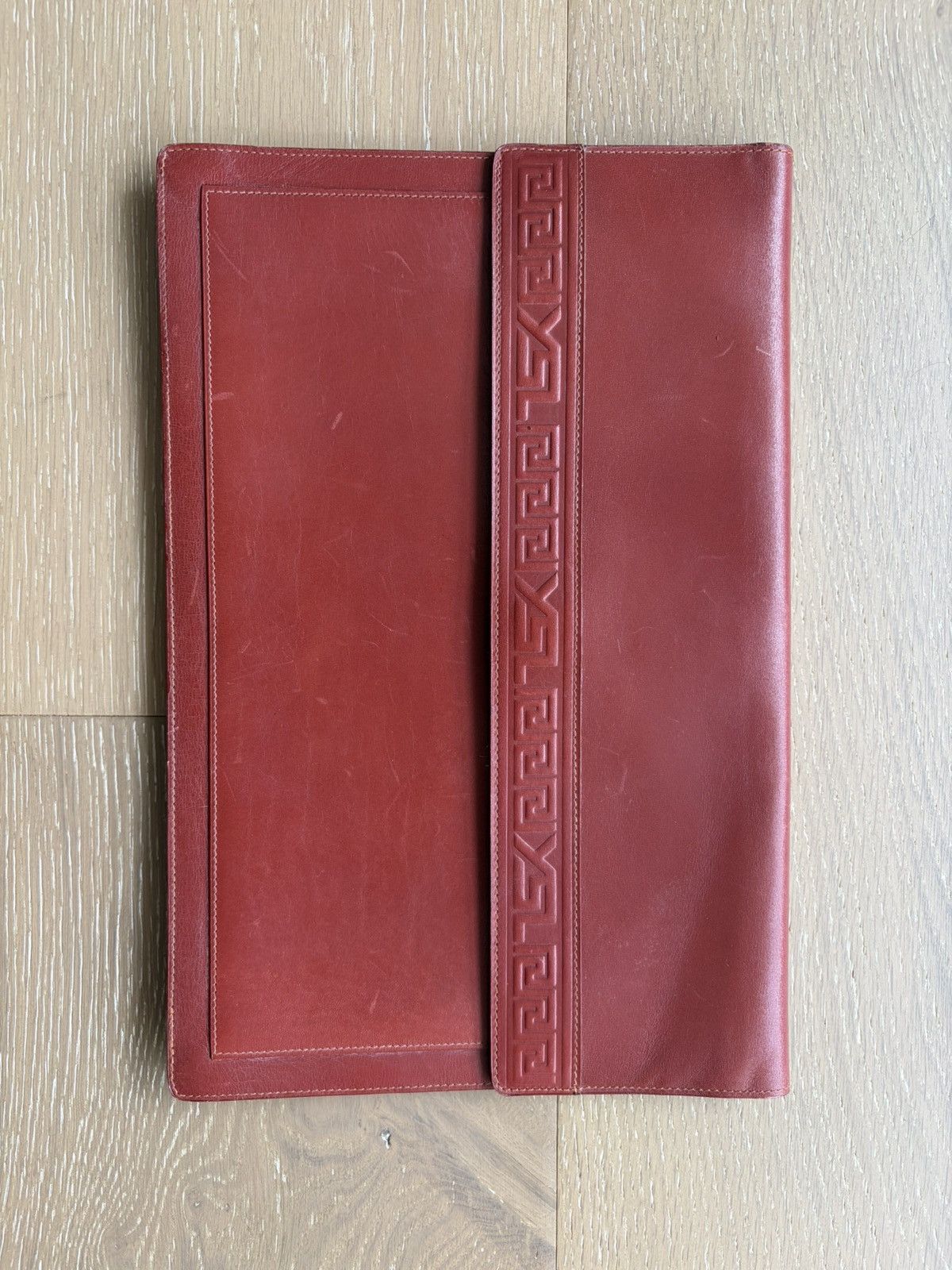 Yves Saint Laurent Gorgeous vintage greek motif YSL clutch (bordeau colour) Size ONE SIZE - 4 Thumbnail