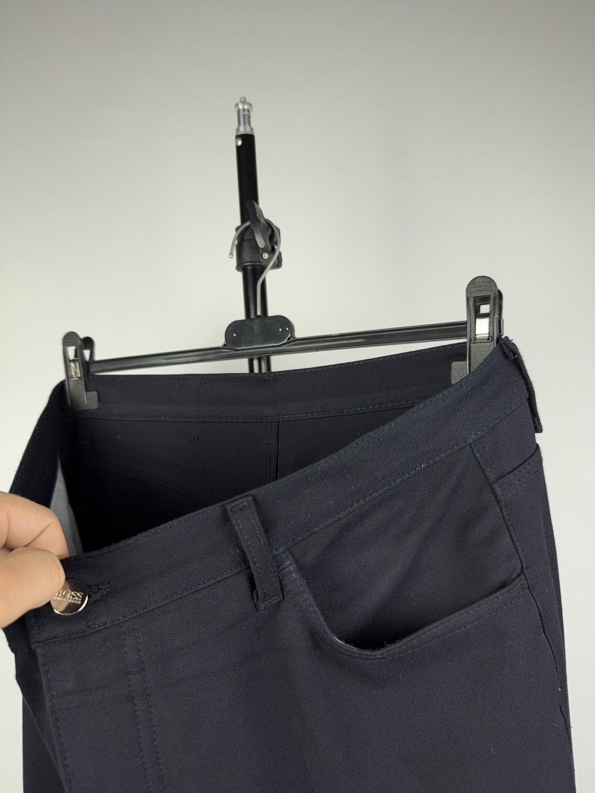 Hugo Boss Luxury Hugo Boss Italy Art in Fashion Cotton Straight Pants Size US 30 / EU 46 - 19 Thumbnail