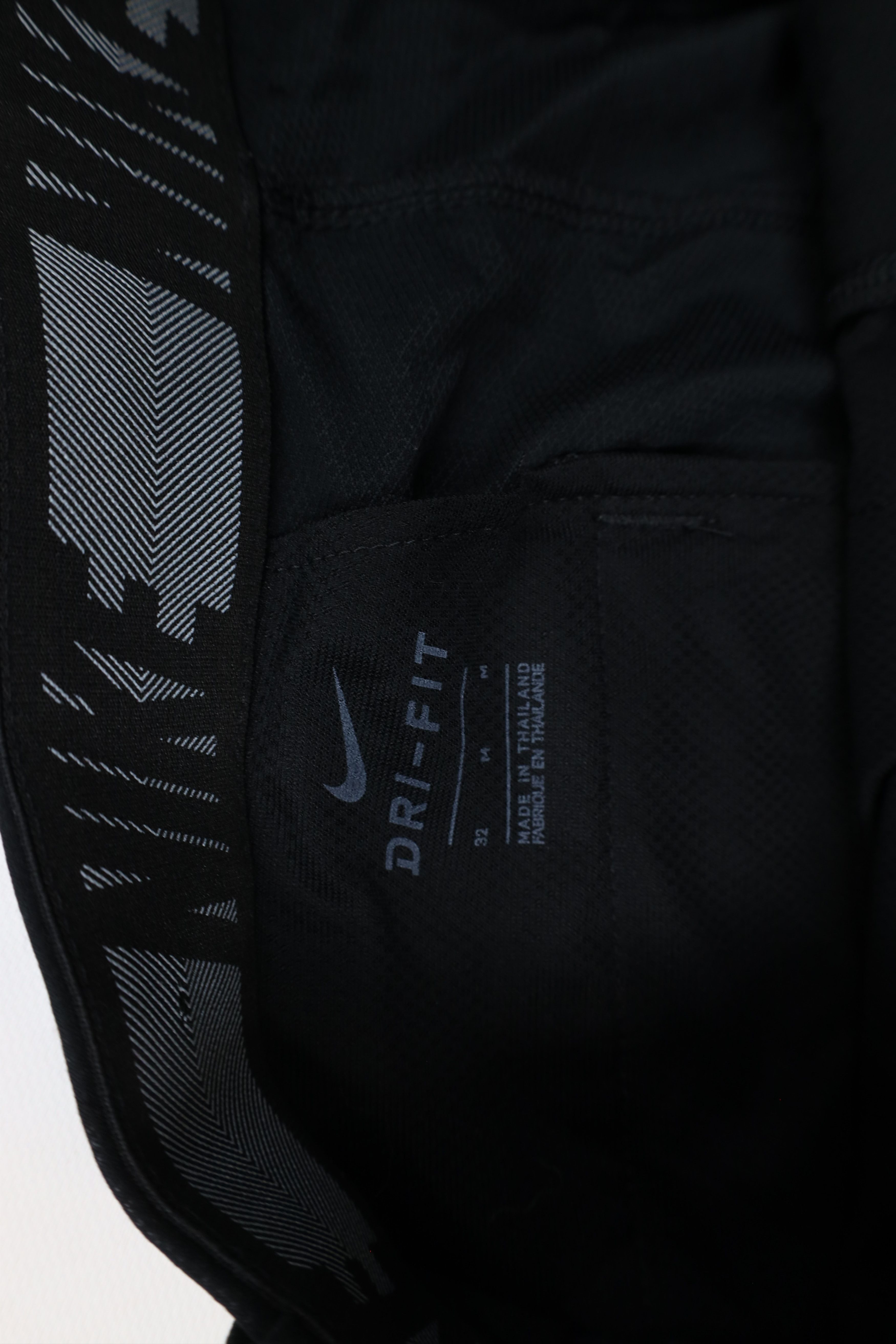 Nike × Vintage Nike Dri-Fit Flat Front Tech Golfing Golf Chino Shorts Black Size US 32 / EU 48 - 7 Thumbnail