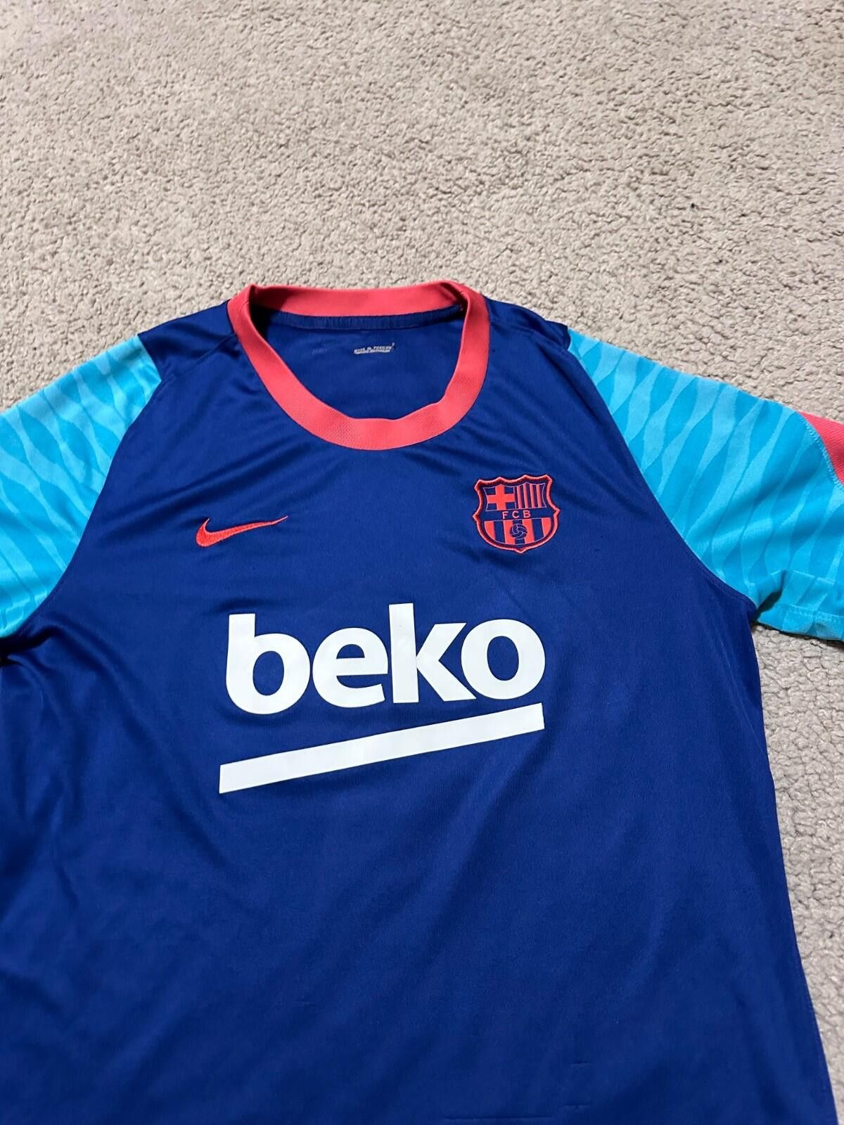 Nike Barcelona 2020/21 Training Football Shirt Nike Soccer Jersey Size US M / EU 48-50 / 2 - 3 Thumbnail