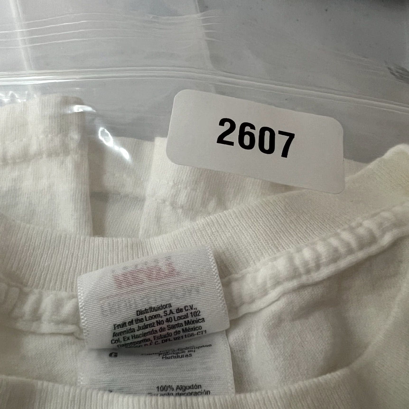 Fruit Of The Loom VINTAGE Bavinia Festival Time Out Chicago T Shirt Adult Large White Mens Size US L / EU 52-54 / 3 - 7 Thumbnail