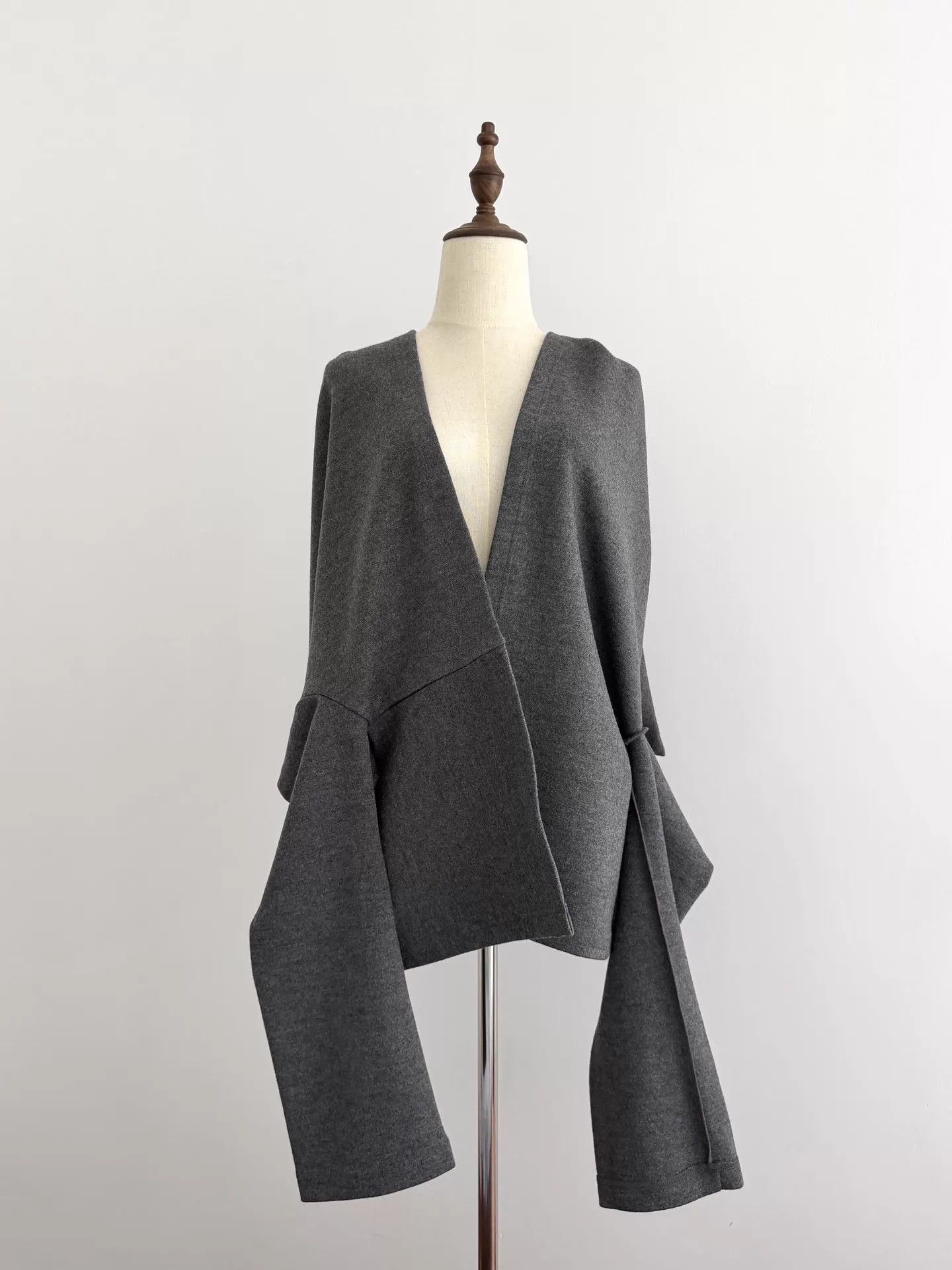 Comme des Garcons COMME DES GARCONS Deep Gray Wool Decon 2-Way Cardigan Size ONE SIZE - 4 Thumbnail