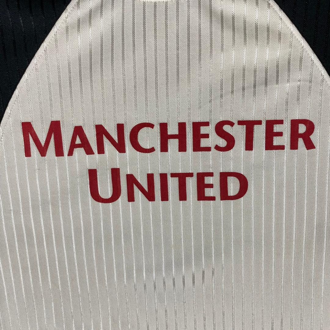 Other Vintage Manchester United Jersey Size US M / EU 48-50 / 2 - 3 Thumbnail