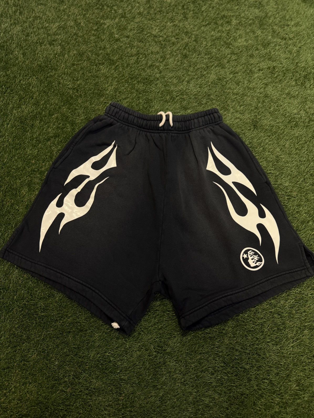 Hellstar Flame Shorts Black White Size XS (NEW)