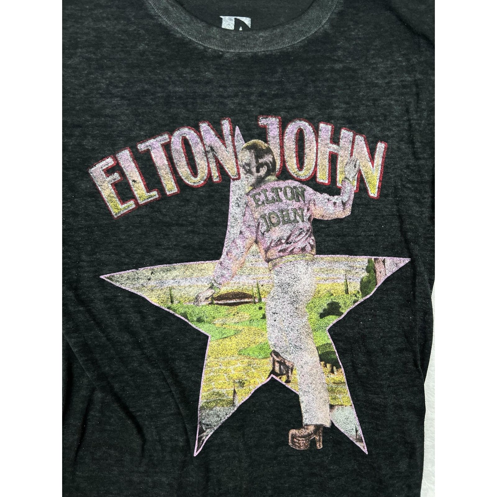 Other Elton John Farewell Yellow Brick Road T-Shirt Mens Small Bla Size US S / EU 44-46 / 1 - 4 Thumbnail