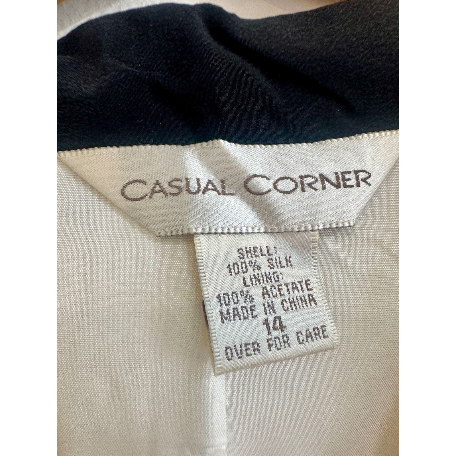 Vintage 90’s Ivory & Black Silk Vest size 14 Size XL / US 12-14 / IT 48-50 - 7 Thumbnail