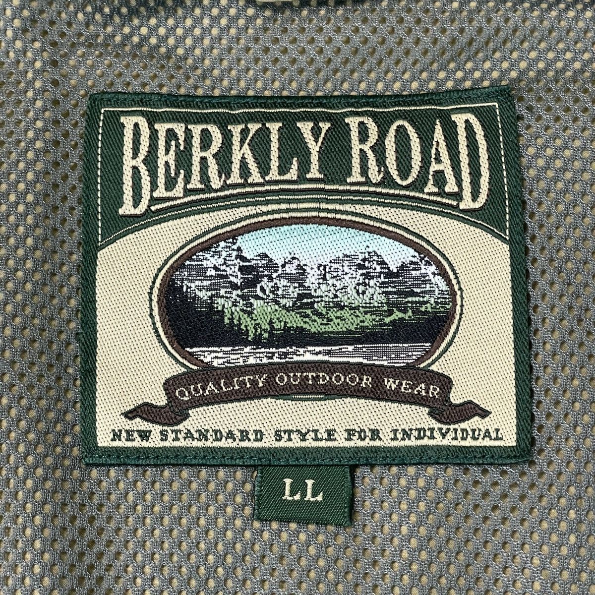 Japanese Brand Berkly Road Outdoor Multipocket Vest Size US XL / EU 56 / 4 - 7 Thumbnail