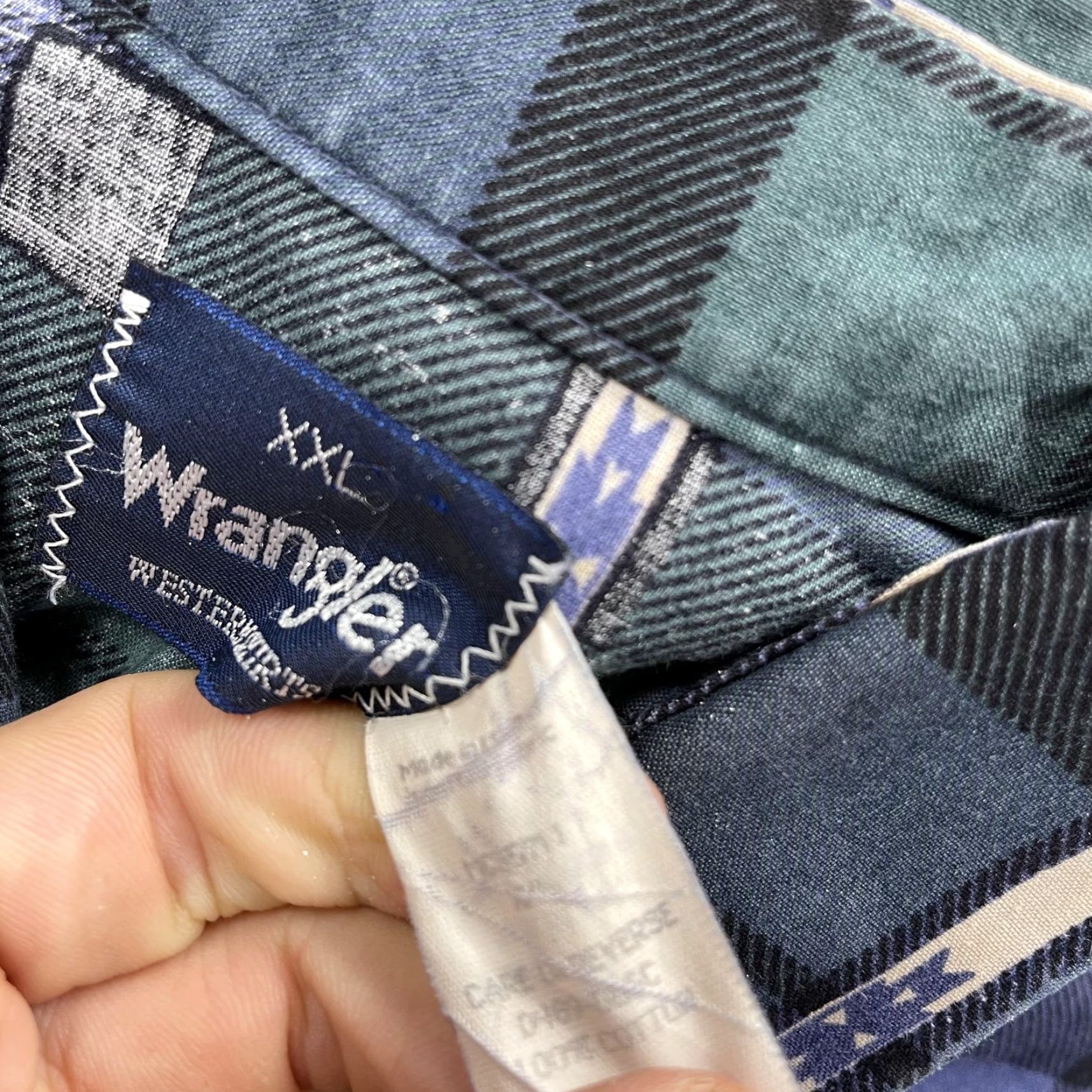 Wrangler VINTAGE Wrangler Shirt Mens 2XL Blue Green Plaid Western Pearl Snap Aztec USA Size US XXL / EU 58 / 5 - 6 Thumbnail
