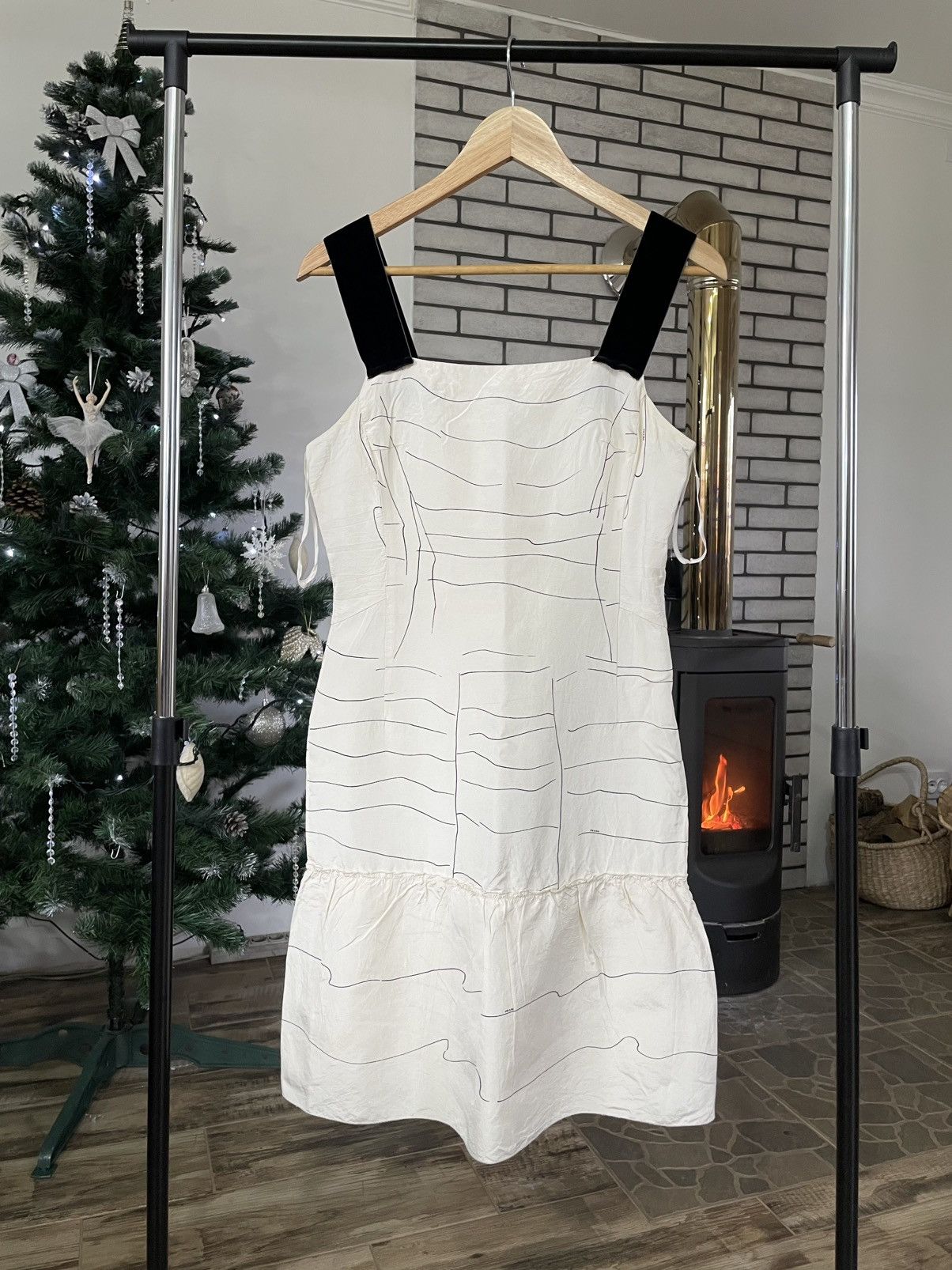 Miu Miu × Prada PRADA 100% SILK Luxury Avant Garde Runaway Dress Size XS / US 0-2 / IT 36-38 - 1 Thumbnail