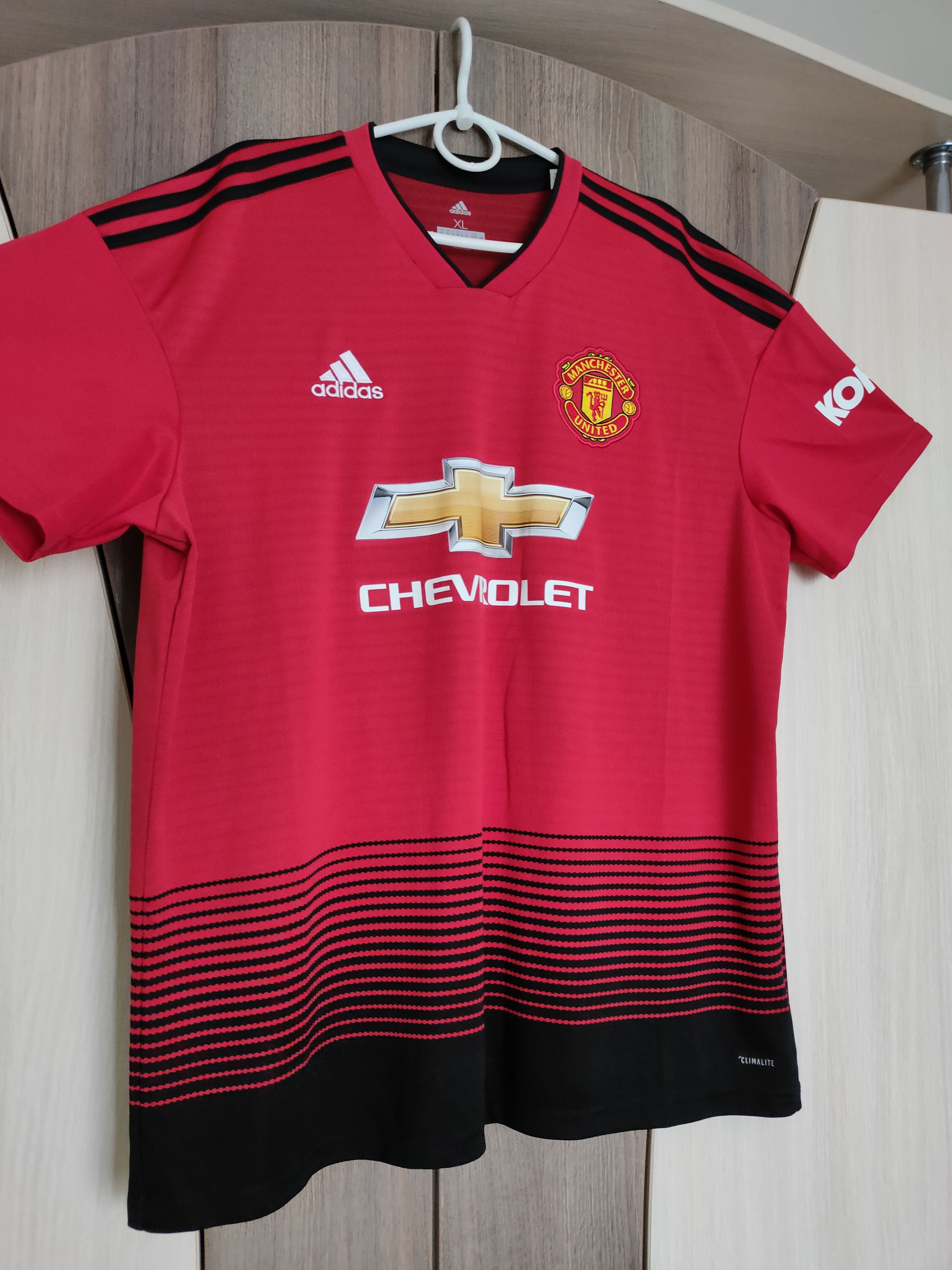 Adidas Adidas Manchester United Soccer Jersey James Football TShirt Size US XL / EU 56 / 4 - 9 Thumbnail