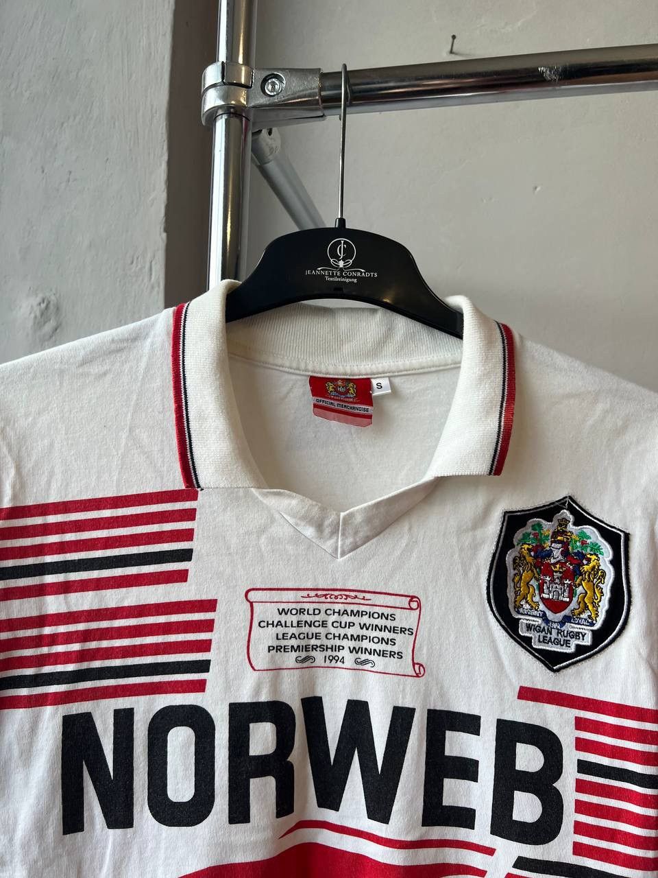 Vintage COLLECTIBLE! 1994 WIGAN RFC WINNER x4 MERCHANDISE SHIRT SZ S Size US S / EU 44-46 / 1 - 4 Thumbnail