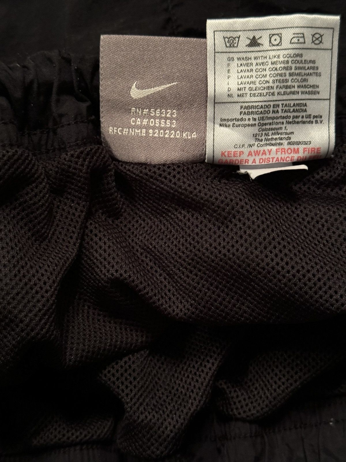 Nike × Vintage Nike 2000s vintage nylon swoosh logo black shorts Size US 36 / EU 52 - 6 Thumbnail