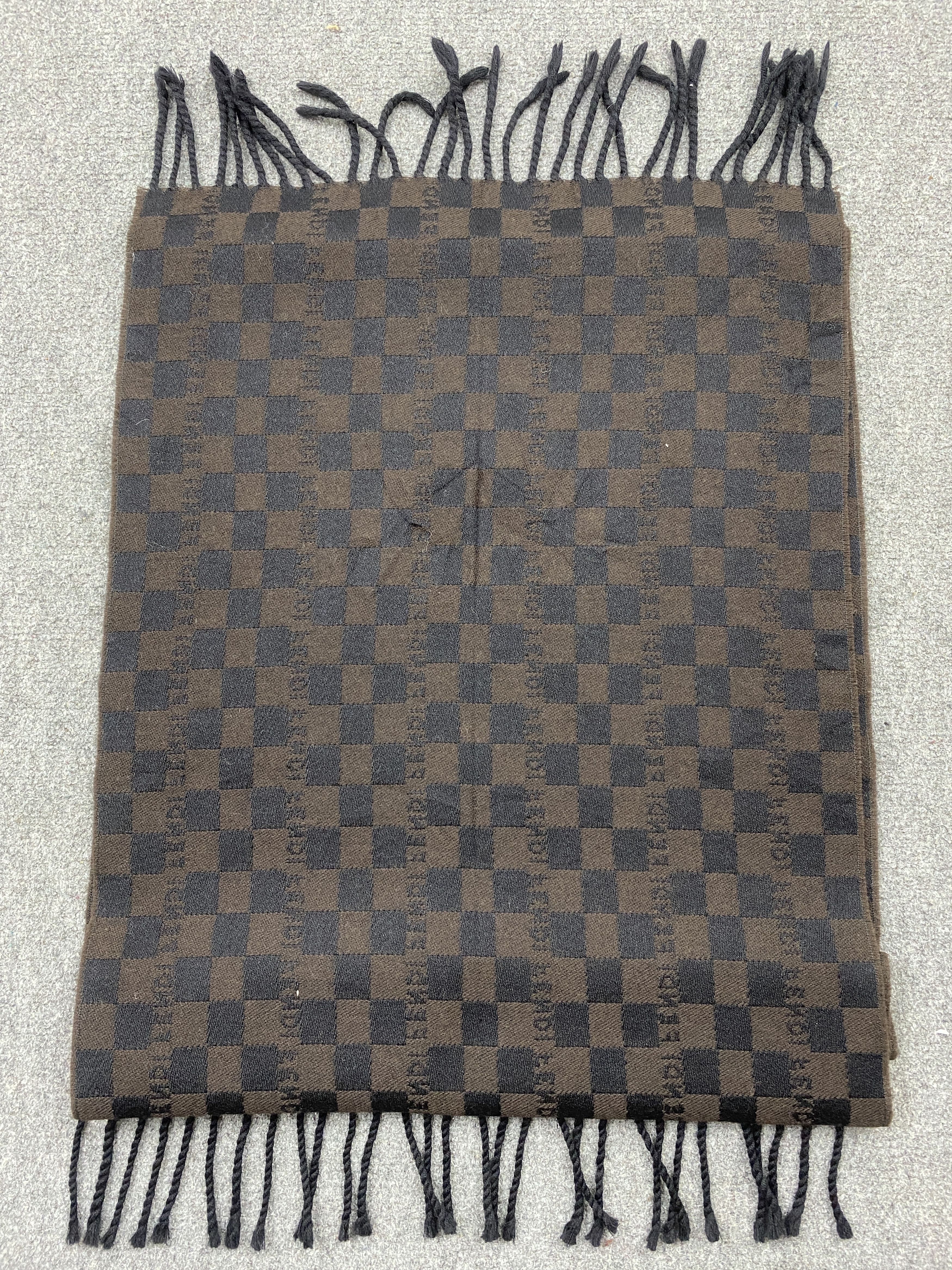 Fendi Fendi Zucca Monogram Scarf / Muffler / Neckwear - SC0134 Size ONE SIZE - 4 Thumbnail