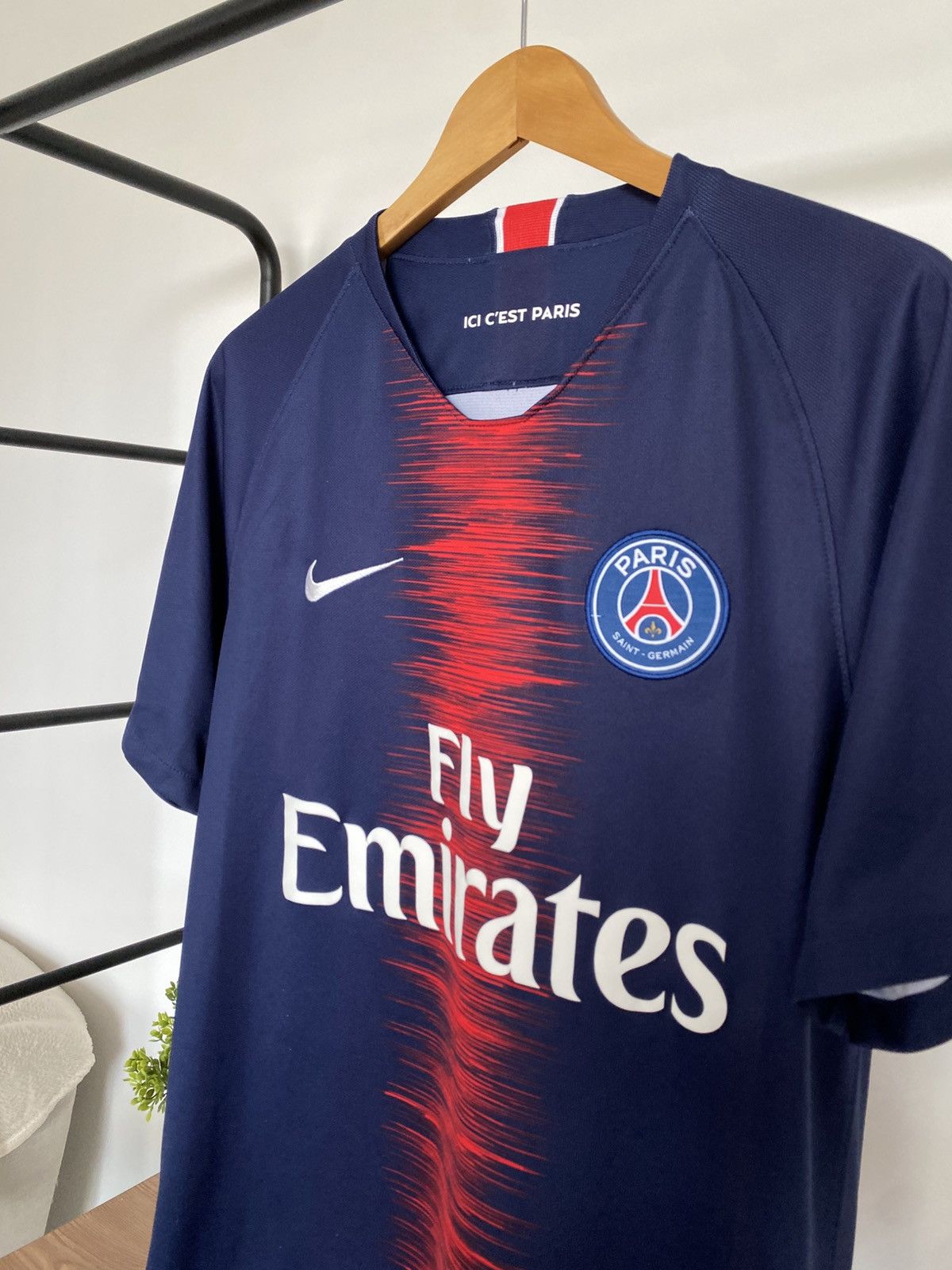 Nike Nike PSG 2018/2019 Home Kit Size US M / EU 48-50 / 2 - 2 Thumbnail