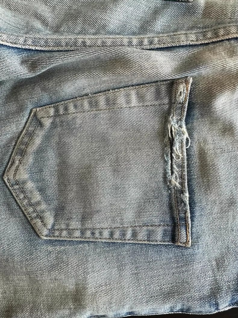 Saint Laurent Paris Saint Laurent Paris Distressed Skinny Jeans in Light Wash- Size US 29 - 4 Thumbnail