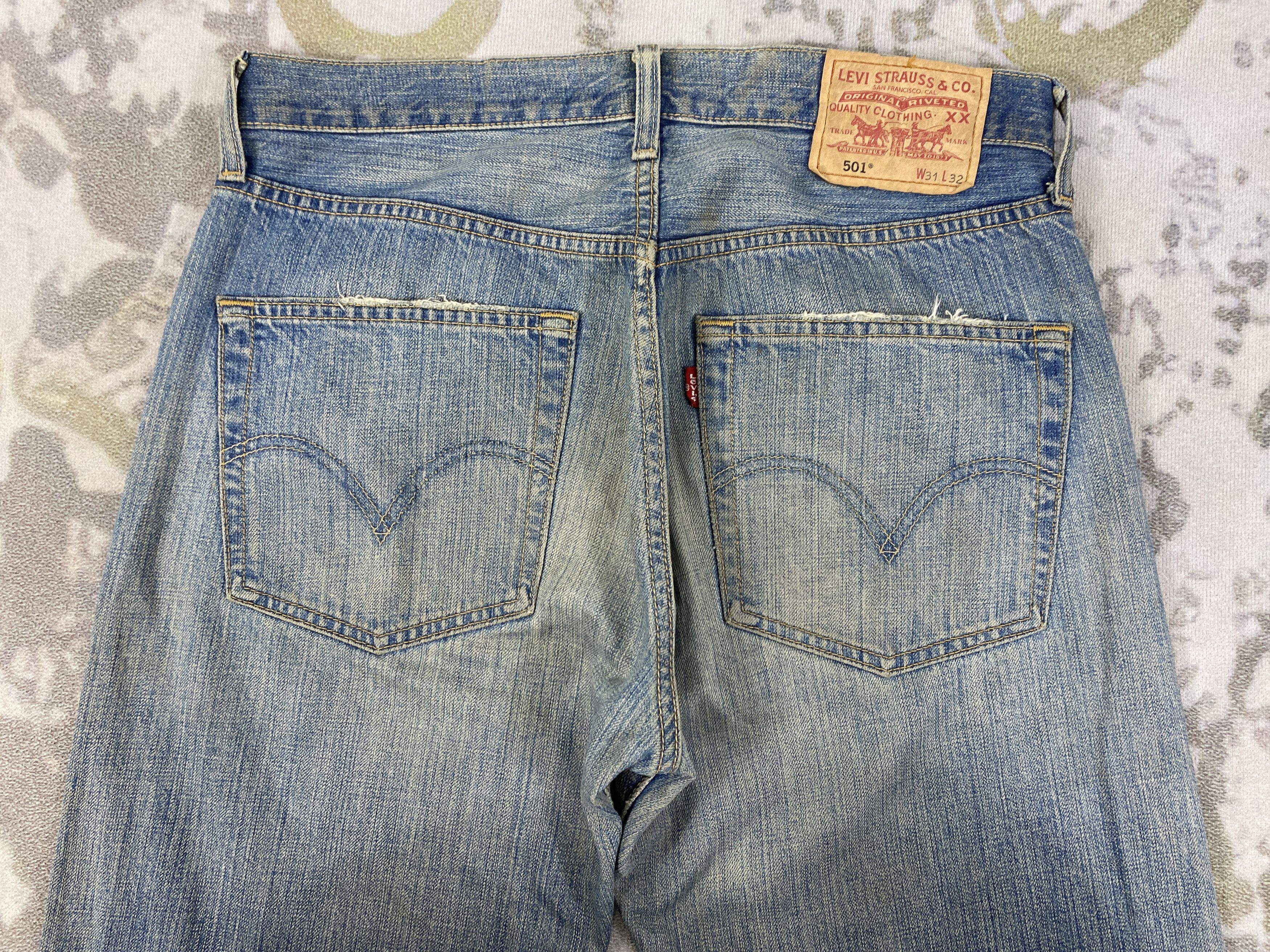 Levi's Distressed Blue Vintage Levi's 501 Jeans 32x31 Denim JN3482 Size US 32 / EU 48 - 4 Thumbnail