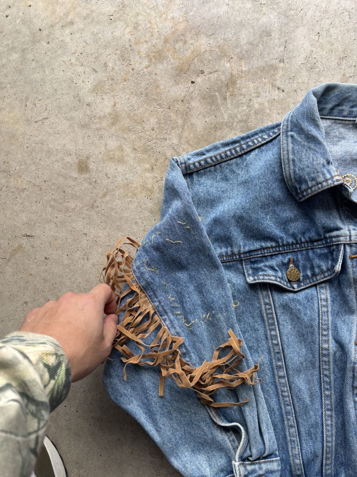 Disney Vintage Disney Denim Jacket Size US S / EU 44-46 / 1 - 2 Thumbnail