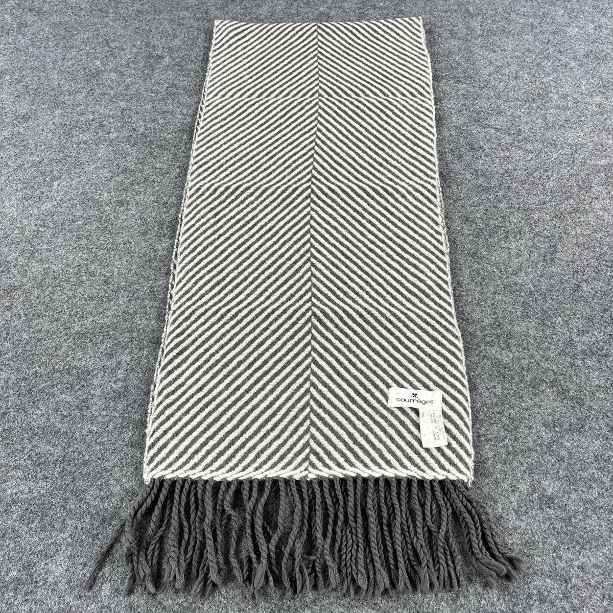 Courreges × Vintage Vintage Courreges Scarf / Muffler / Neckwear K028 Size ONE SIZE - 1 Thumbnail