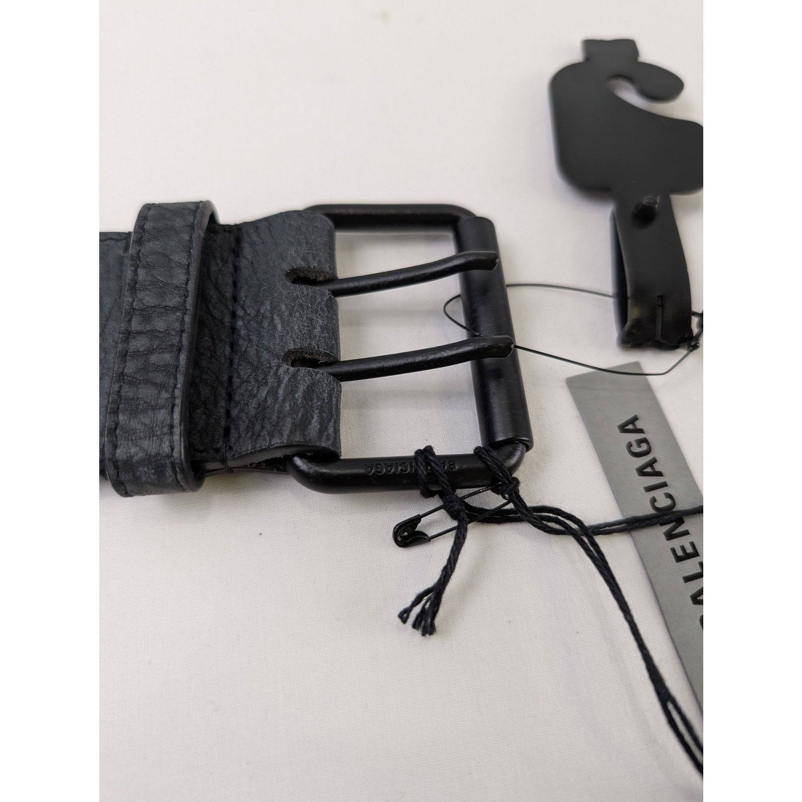Balenciaga o1rshd1 Size: 75cm / Vegetal Calf Belt in Black Size 30 - 5 Thumbnail