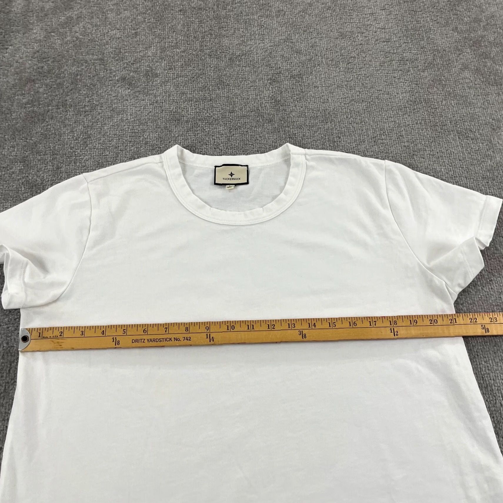 Vintage VINTAGE TuckerNuck Women's White Crewneck T-Shirt Casual Workwear Cotton Short Sleeve Large Size L / US 10 / IT 46 - 4 Thumbnail