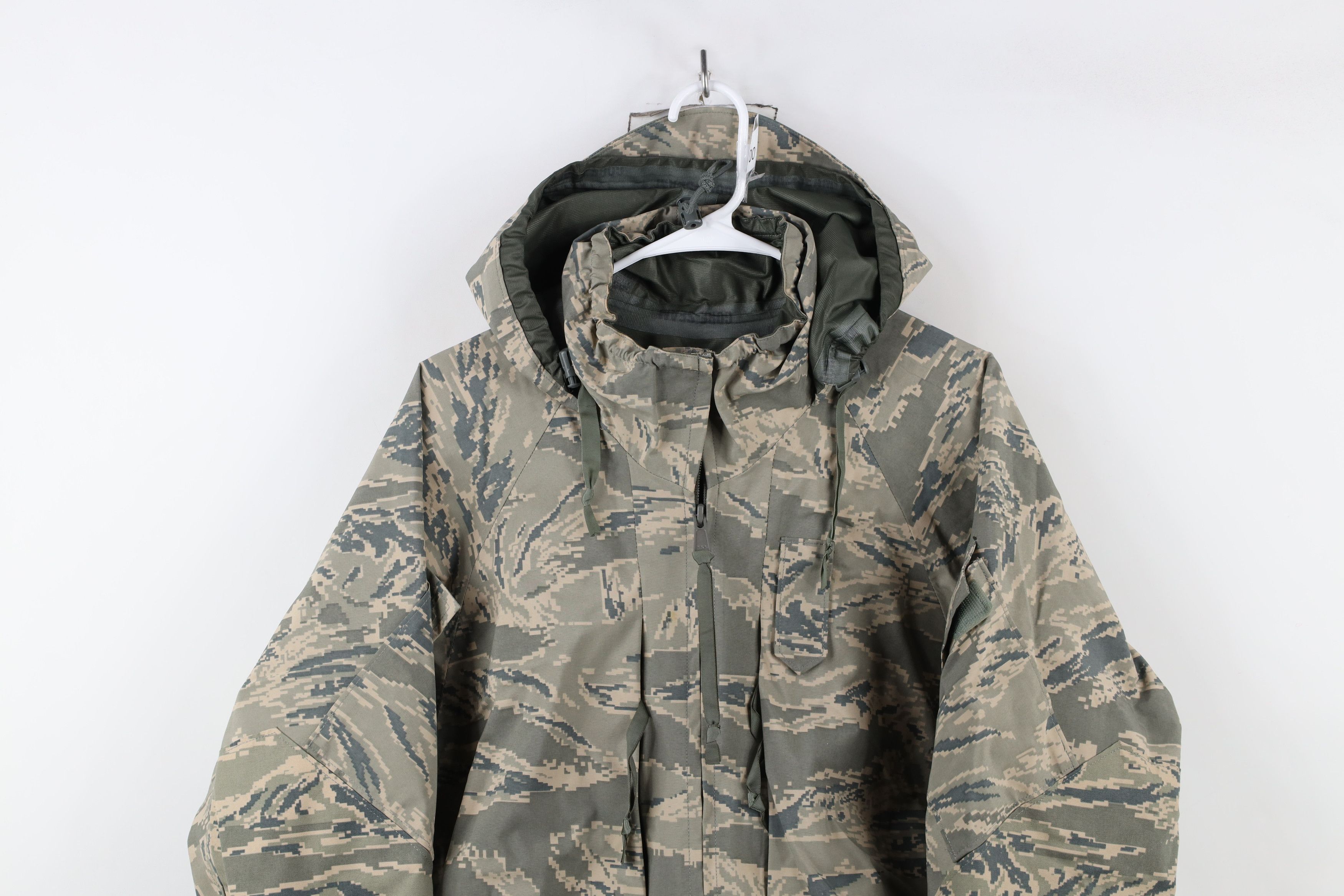 Vintage Vintage USGI Waterproof Tiger Stripe Camouflage Jacket USA Size US M / EU 48-50 / 2 - 2 Thumbnail