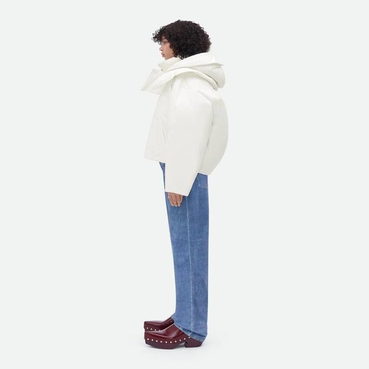 Bottega Veneta o1w1db10825 Frosted Poplin Puffer Jacket in White Size XS / US 0-2 / IT 36-38 - 2 Thumbnail
