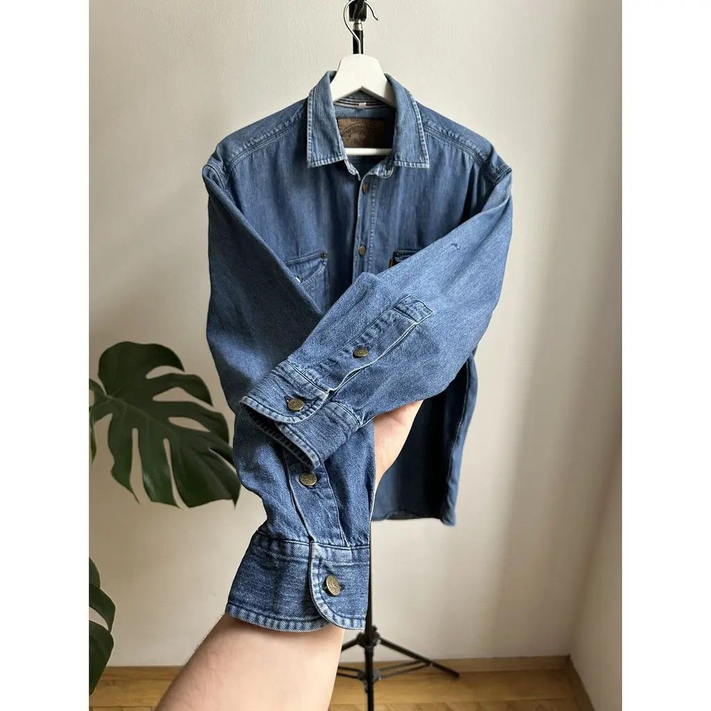 Armani Armani Jeans Vintage Denim Shirt Size US S / EU 44-46 / 1 - 2 Thumbnail