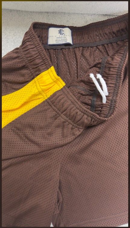 Eric Emanuel Eric Emanuel Shorts Men's Mesh Chocolate/Athletic Gold XL Size US 39 - 2 Thumbnail