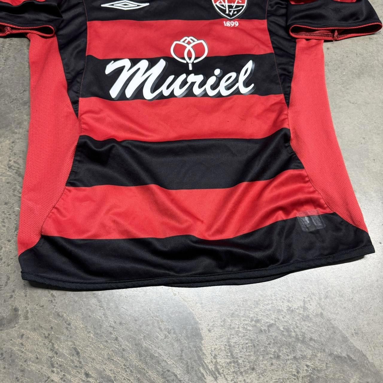Umbro Vintage Y2K Umbro 2007 Vitoria Home Soccer Jersey Size US M / EU 48-50 / 2 - 3 Thumbnail