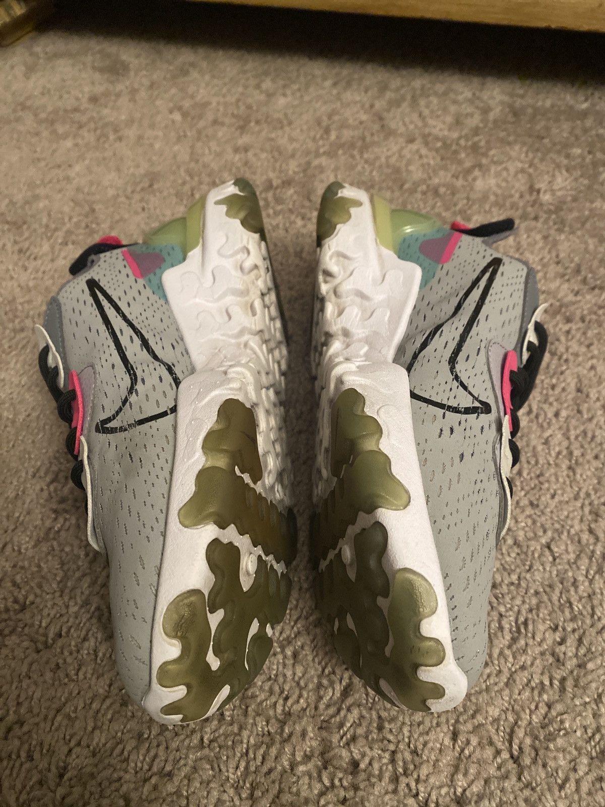 Nike Nike React Vision D/MS/X women’s low top sneakers Size US 8 / IT 38 - 17 Thumbnail