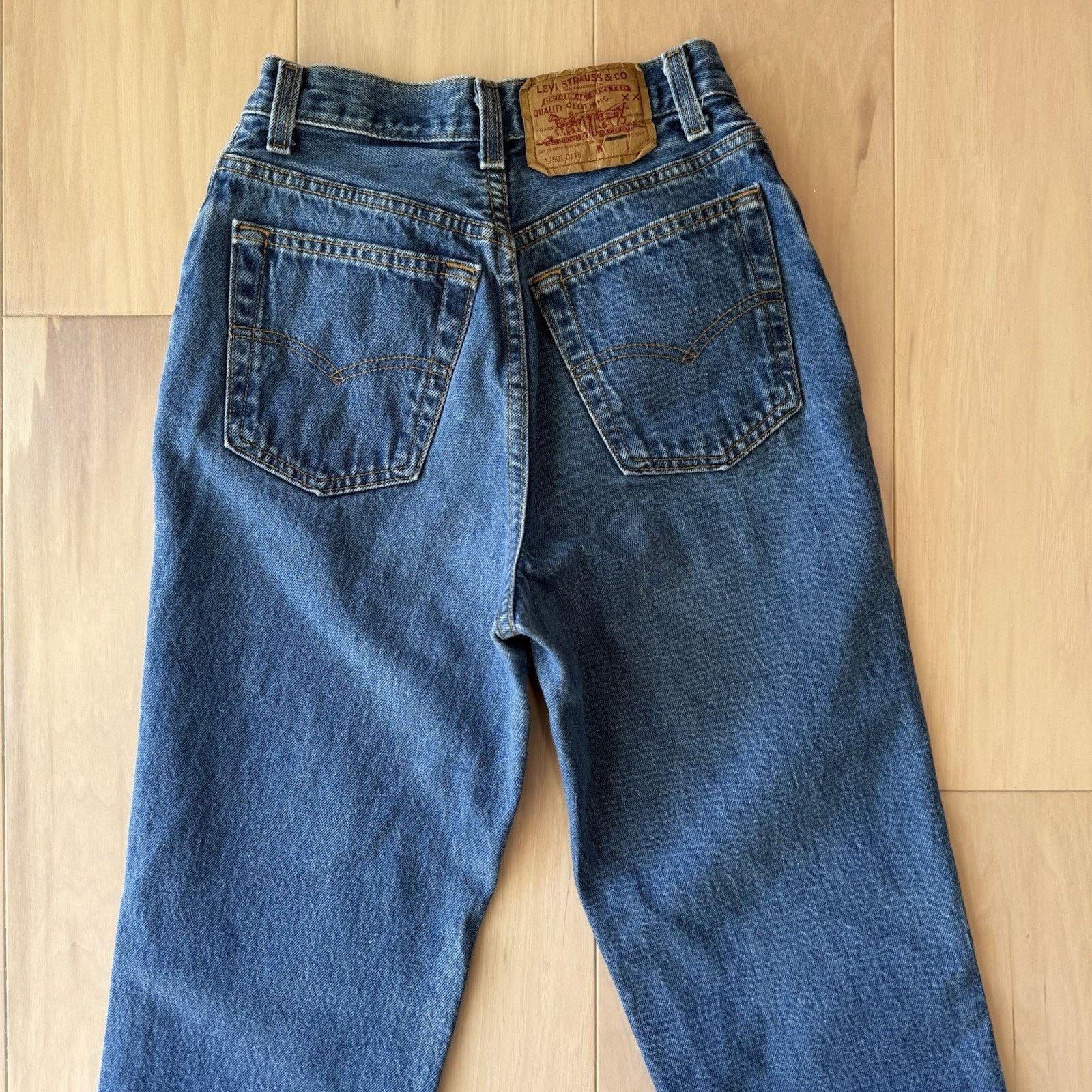 Levi's Vintage Levis 501 Jeans 25 Blue 80s Denim Made in USA Size US 26 / EU 42 - 7 Thumbnail