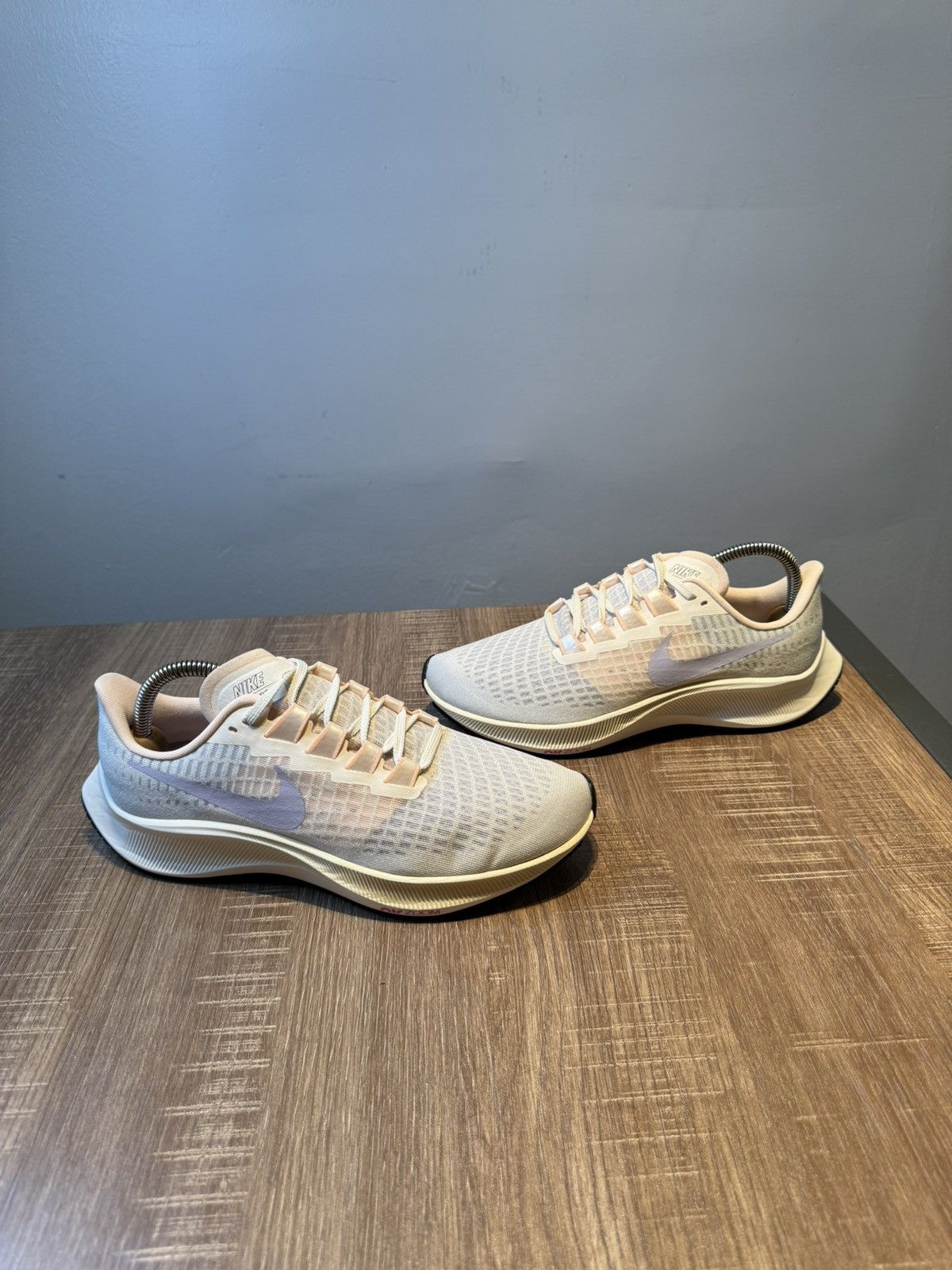 Nike Nike Air Zoom Pegasus 37 Pale Ivory Women's Running Sz 8 Size US 8 / IT 38 - 2 Thumbnail