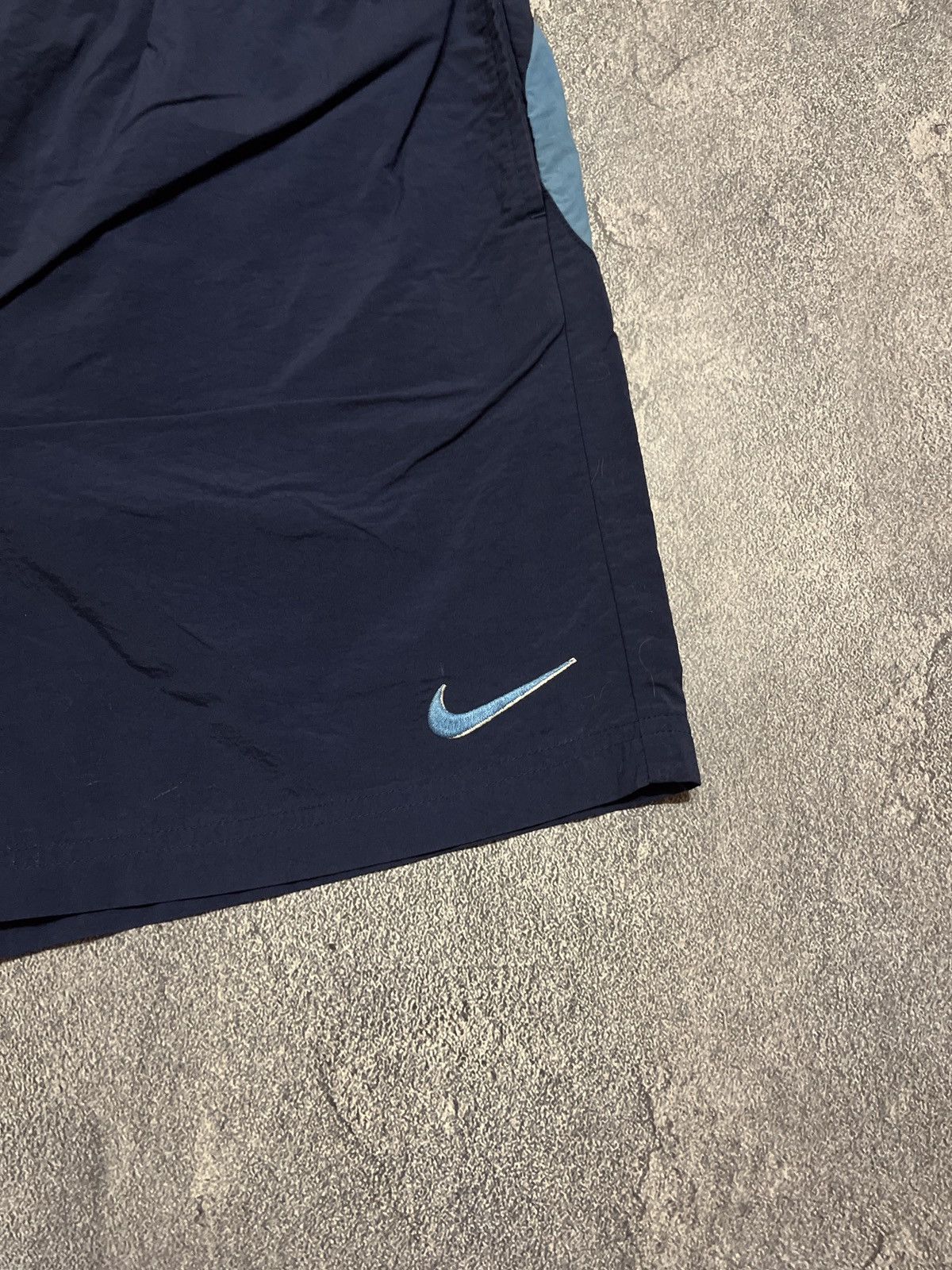 Nike × Vintage Vintage Nike Big Swoosh Shorts Nylon Baggy 90’s Size US 36 / EU 52 - 4 Thumbnail