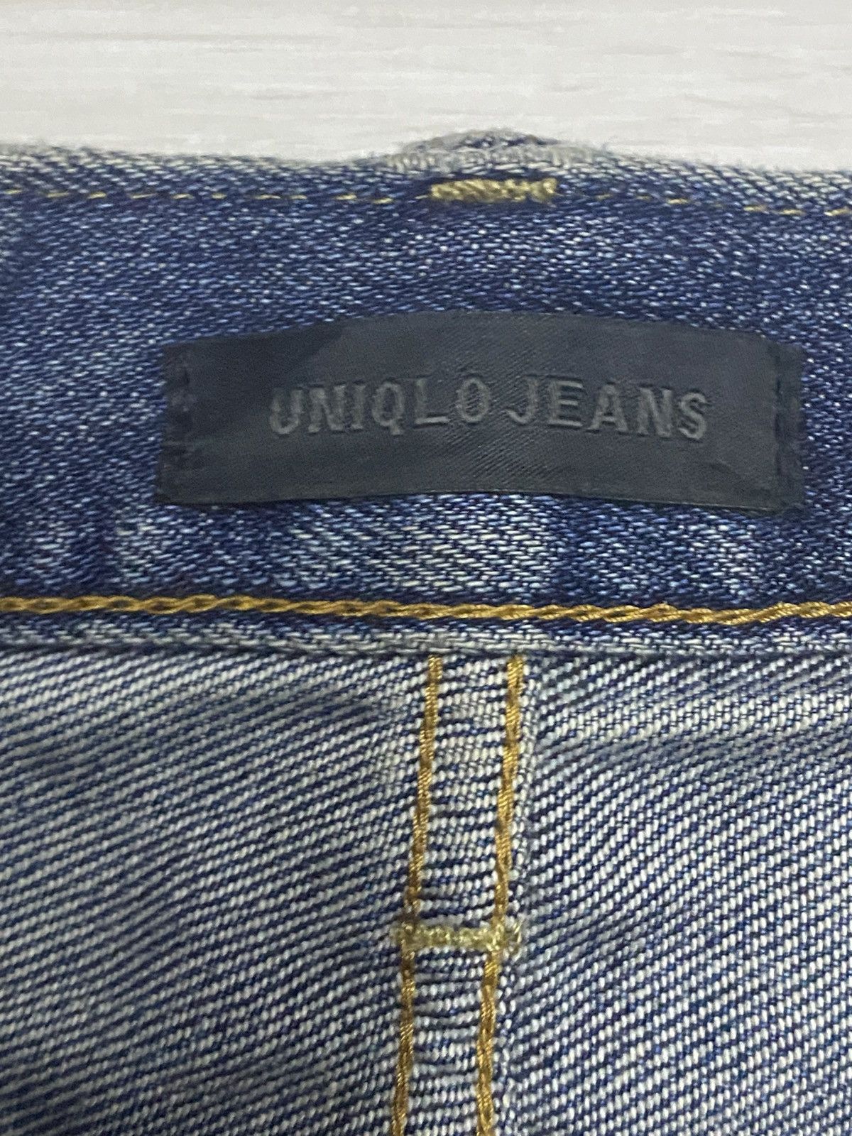 Japanese Brand Vintage Japanese Brand Uniqlo Fade Wash Lose Straight Jeans Size US 34 / EU 50 - 10 Thumbnail