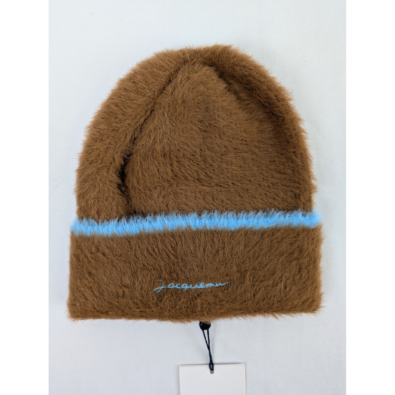 Jacquemus o1rshd1 Size: OS / LE Bonnet Neve Beanie Cap / Hat in Brown Size ONE SIZE - 2 Thumbnail