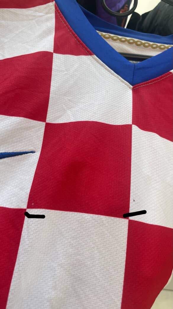 Nike CROATIA 2008 2009 HOME FOOTBALL SHIRT SOCCER JERSEY NIKE Xl Size US XL / EU 56 / 4 - 9 Thumbnail