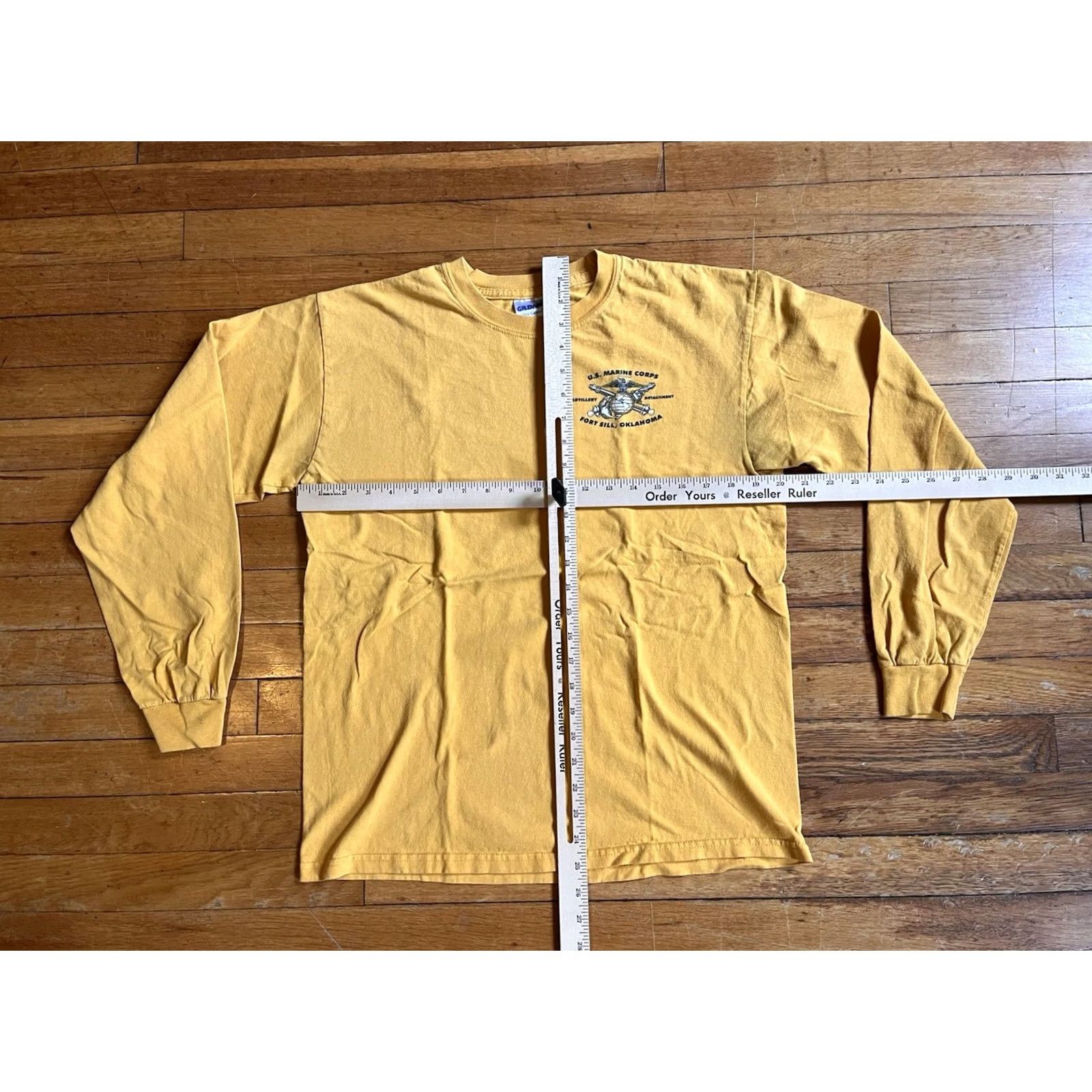 Gildan US Marine Corps Fort Sill Devil Dog Run Long Sleeve Shirt Men’s M Yellow Size US M / EU 48-50 / 2 - 7 Thumbnail