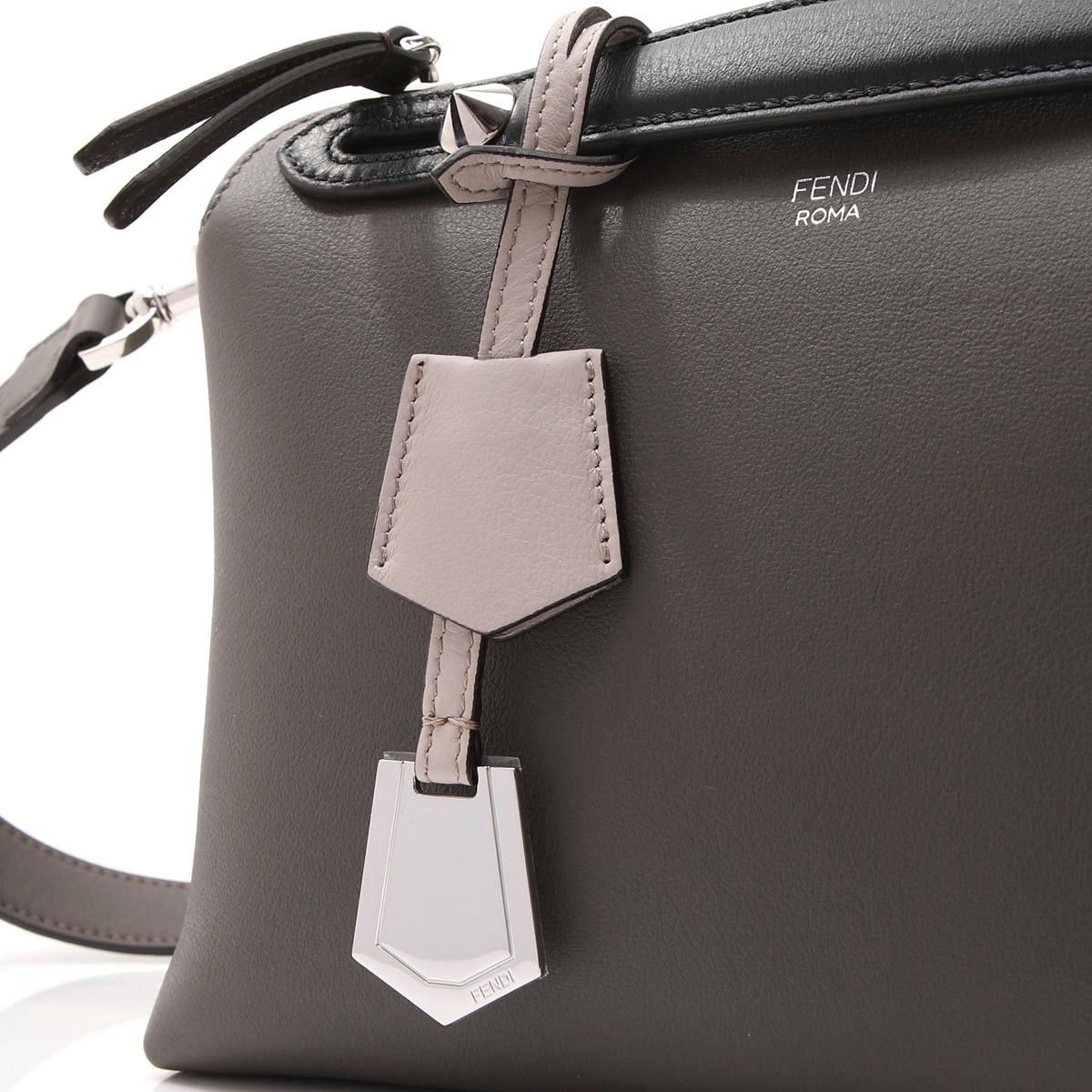 Fendi o1s1wg110925 Size: OS/ By The Way Medium in Black Size ONE SIZE - 6 Thumbnail