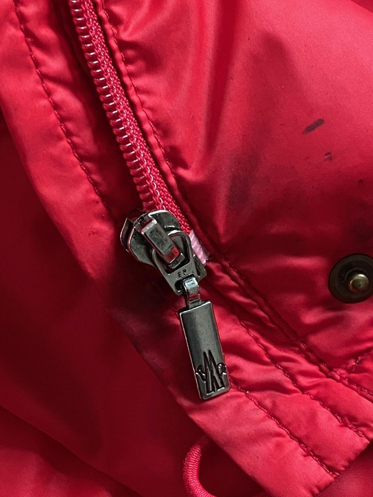 Moncler Vintage Moncler Grenoble Red Down Hooded Puffer Jacket Size L / US 10 / IT 46 - 24 Thumbnail