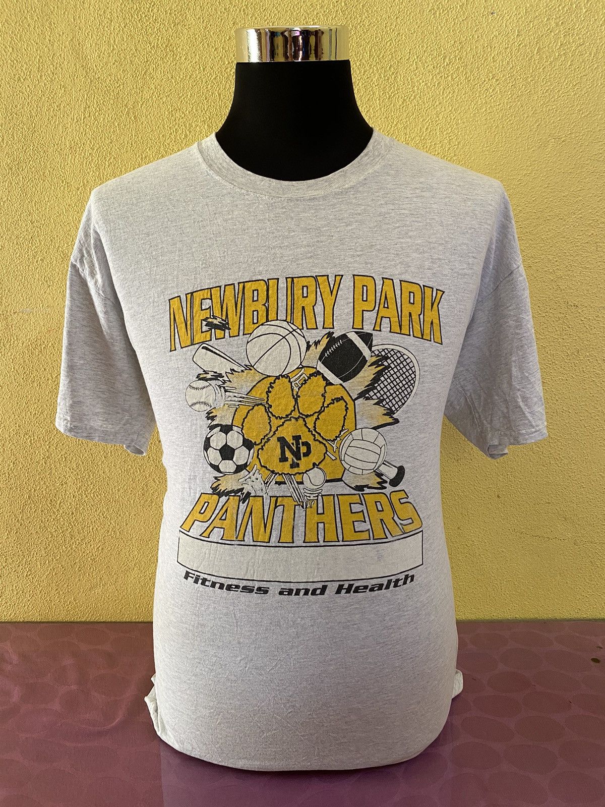 Vintage Newbury Park Vintage Tshirt Size US L / EU 52-54 / 3 - 2 Thumbnail