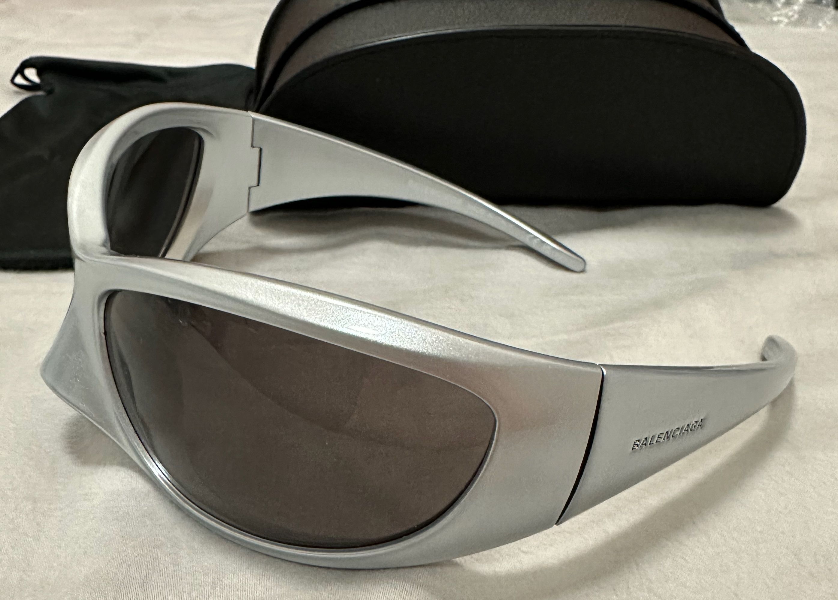 Balenciaga Balenciaga 22FW Skin XXL Sunglasses in Silver Size ONE SIZE - 5 Thumbnail