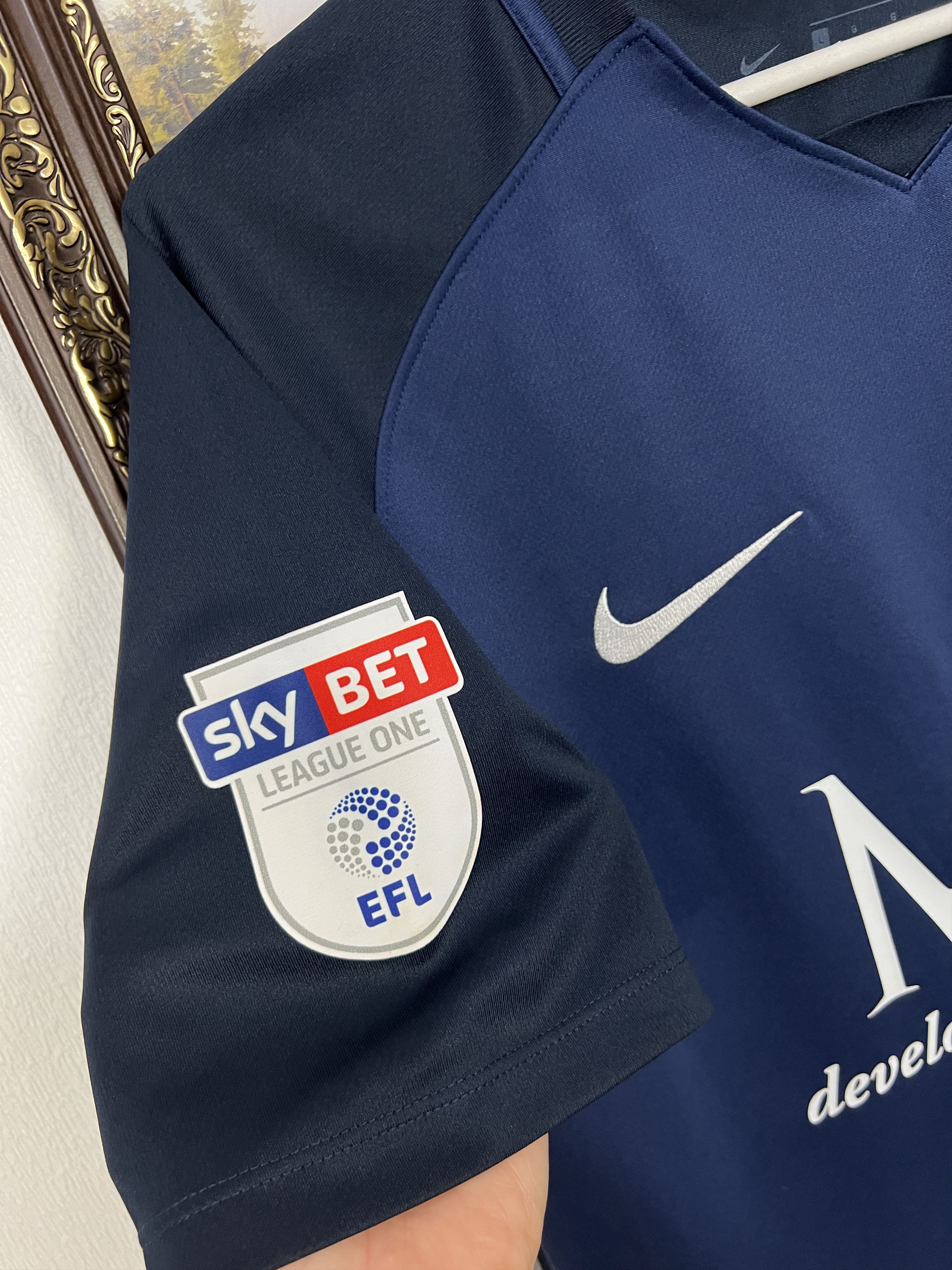 Nike Southend United Home football shirt 2017 Soccer #7 Kightly Size US L / EU 52-54 / 3 - 8 Thumbnail